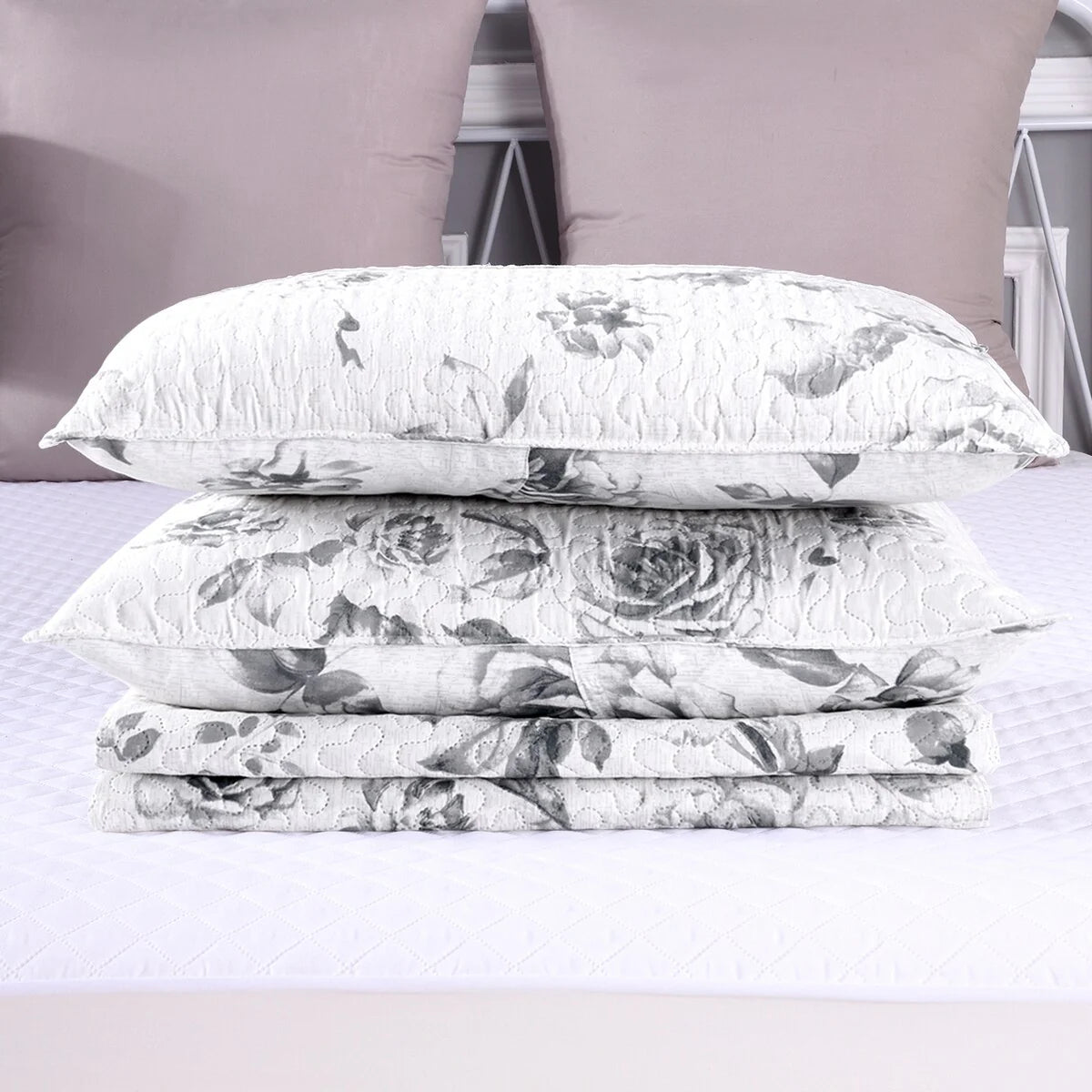 3 Piece Retro Printed Reversible Quilt Set