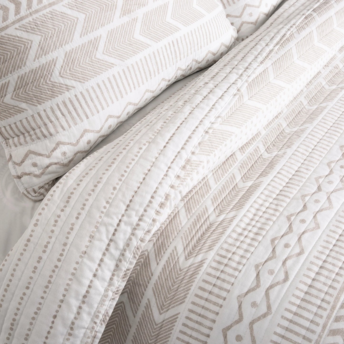 Lush Decor Hygge Geometric Pattern 3-piece Quilt Set