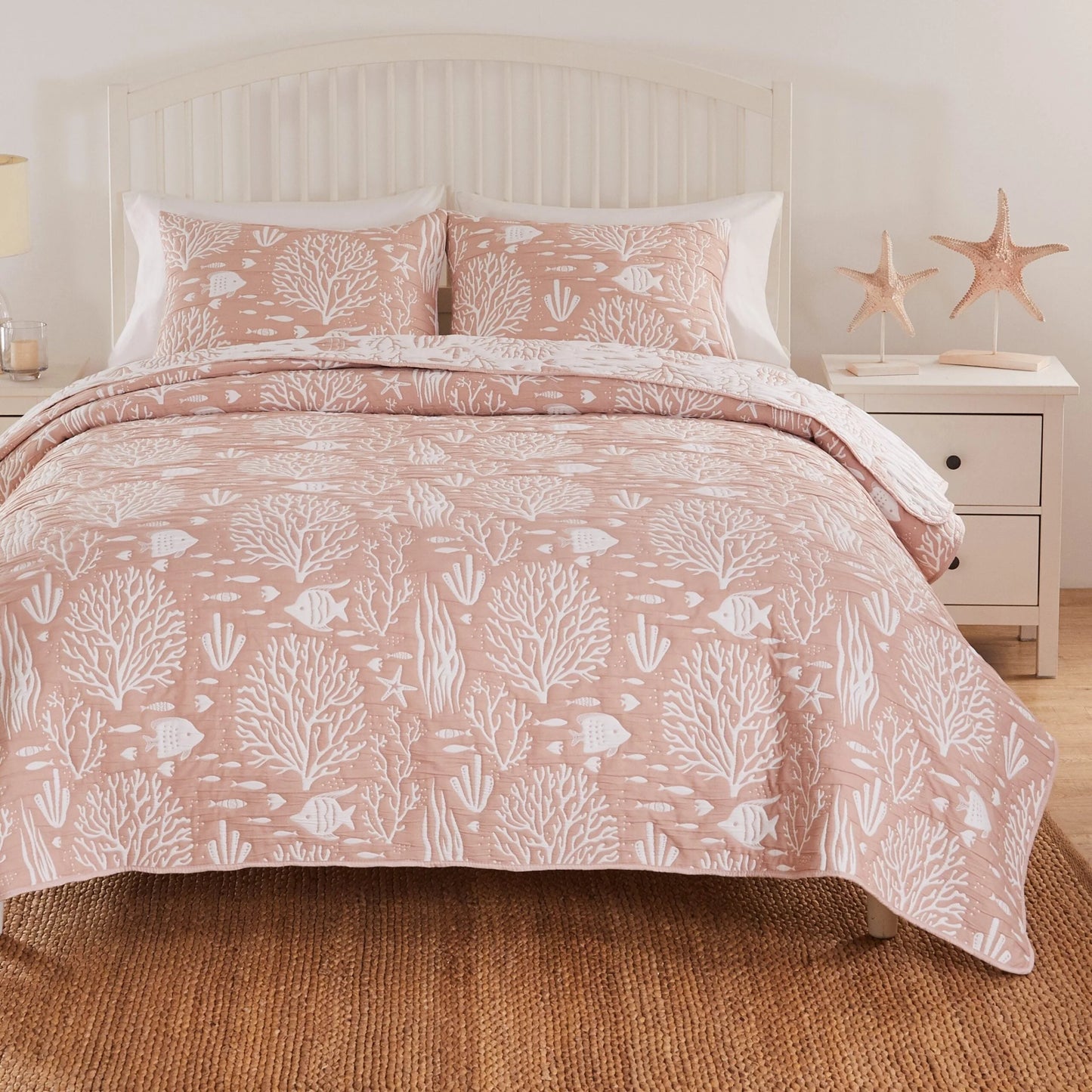 Greenland Home Coastal Paradise Jacquard Woven Reversible Matelassé Coverlet Set