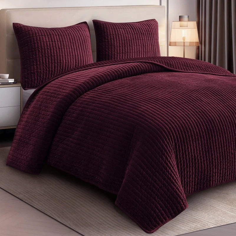 Wonderful Velvet 3 Piece Quilt Set