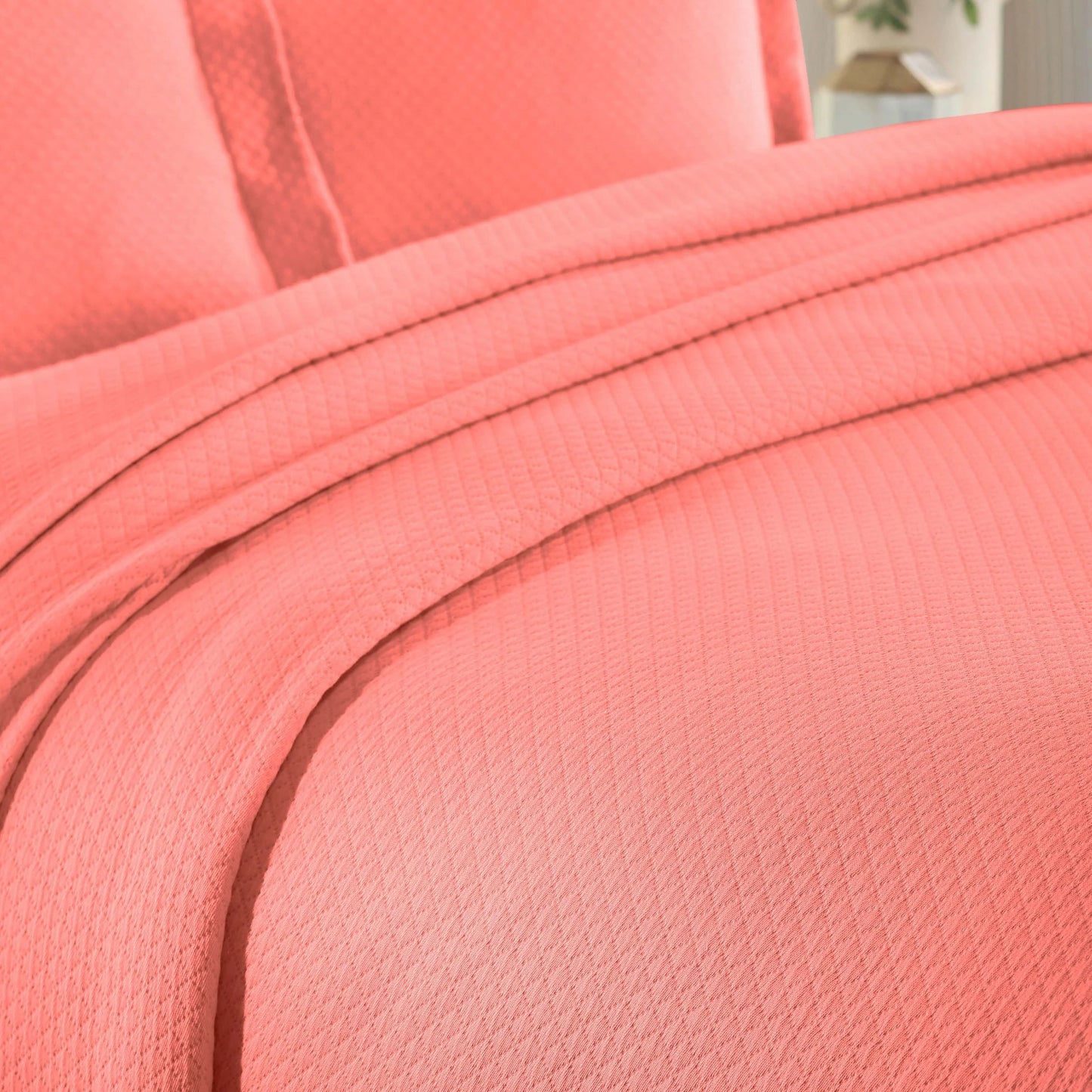 Superior Solitaire Cotton Decorative Bedspread Set