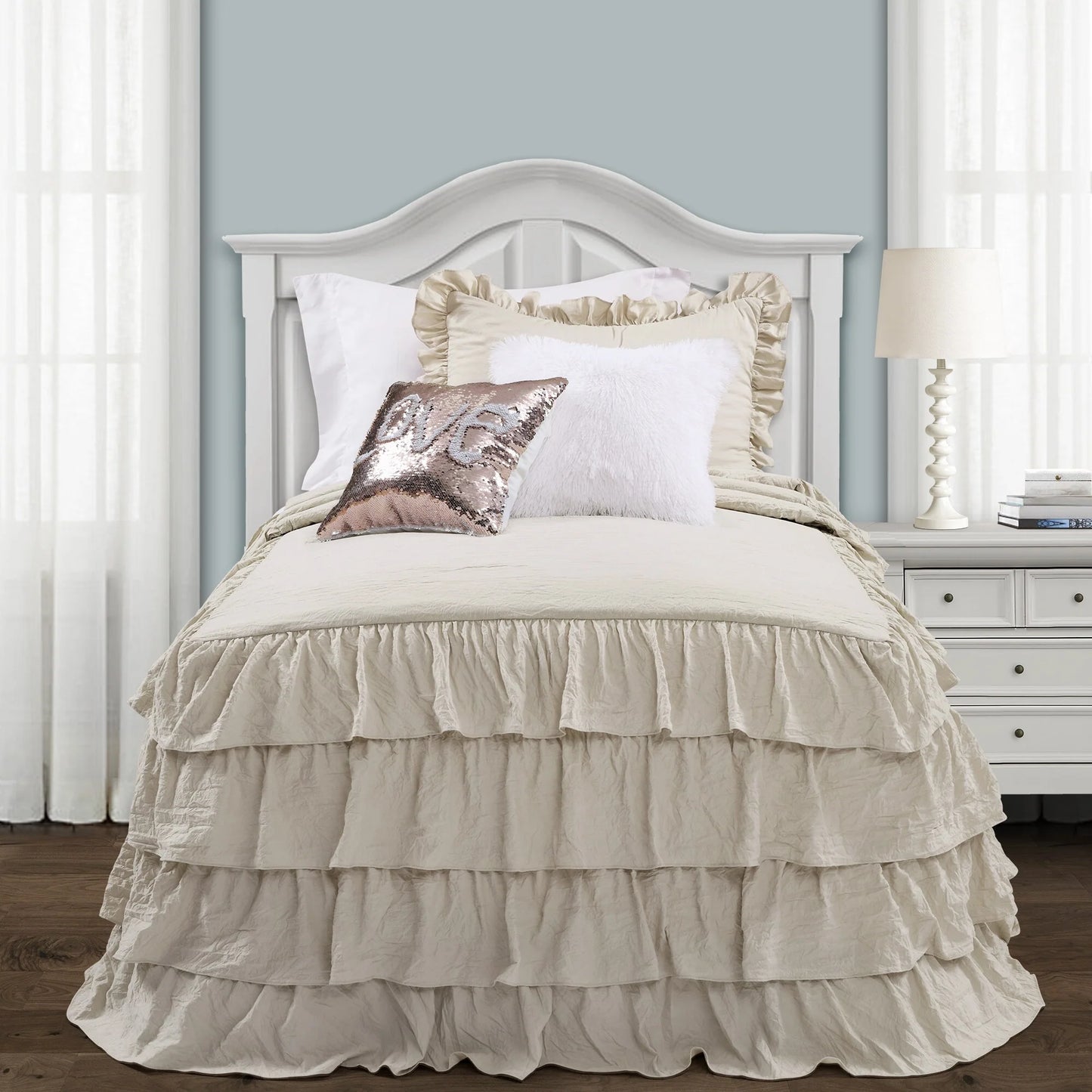 The Gray Barn Molly Mae Ruffle Skirt Bedspread Set