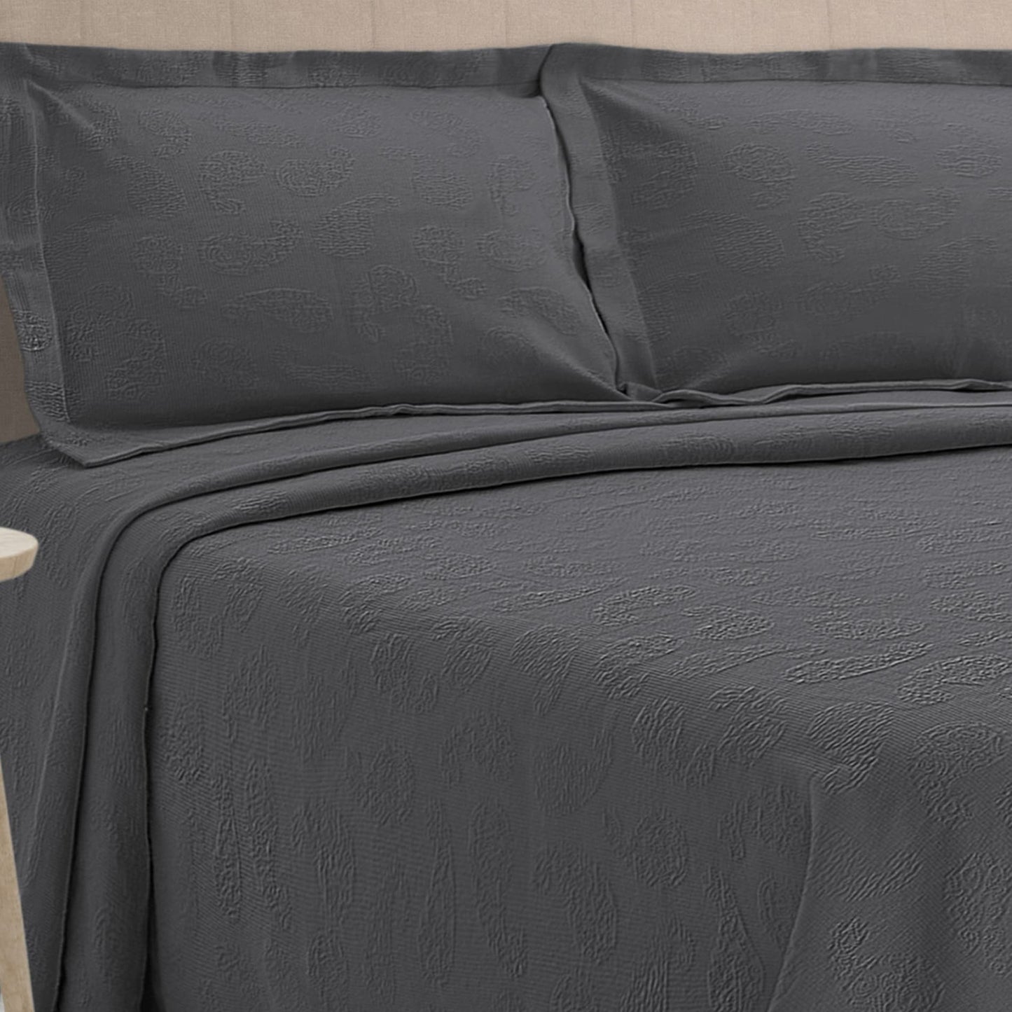 Superior Paisley Cotton Decorative Bedspread Set