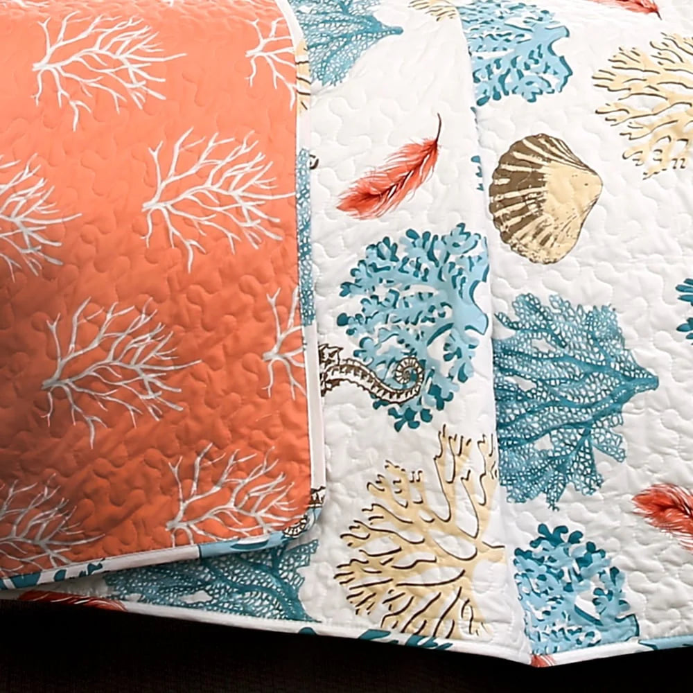 Lush Decor Coastal Reef Feather 7-piece Quilt Set