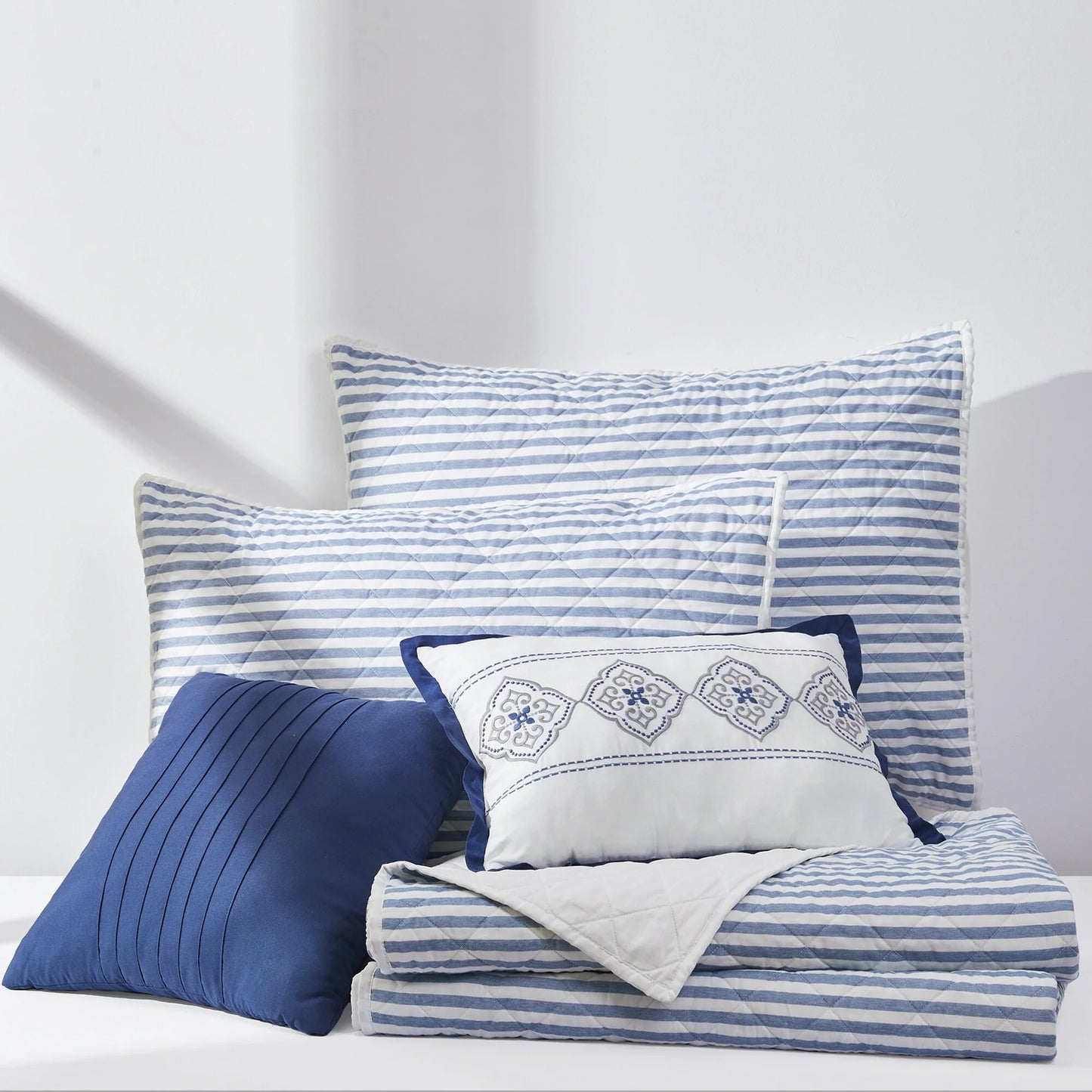 Wonderful 5 Piece Striped Coverlet Set