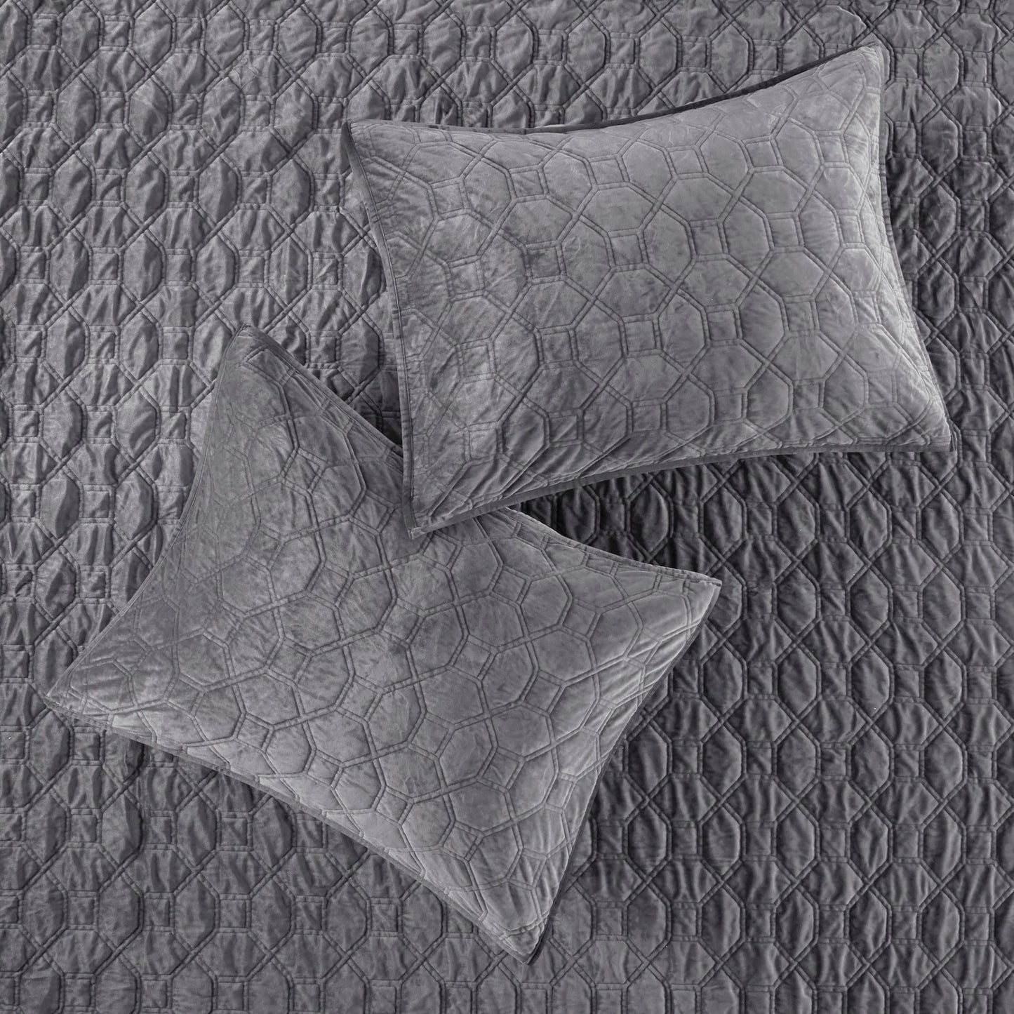 Madison Park Emery 3 Piece Velvet Quilt Set
