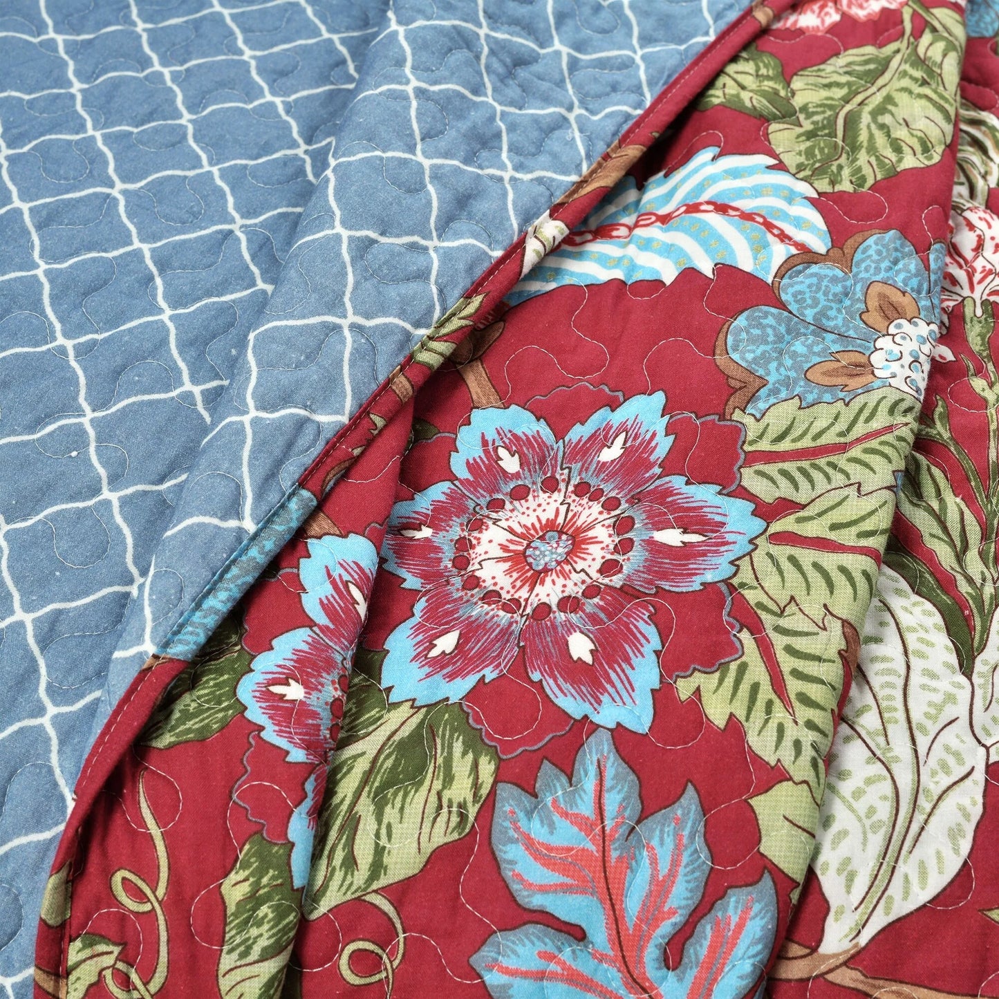 The Curated Nomad Chorro 3-piece Quilt Set