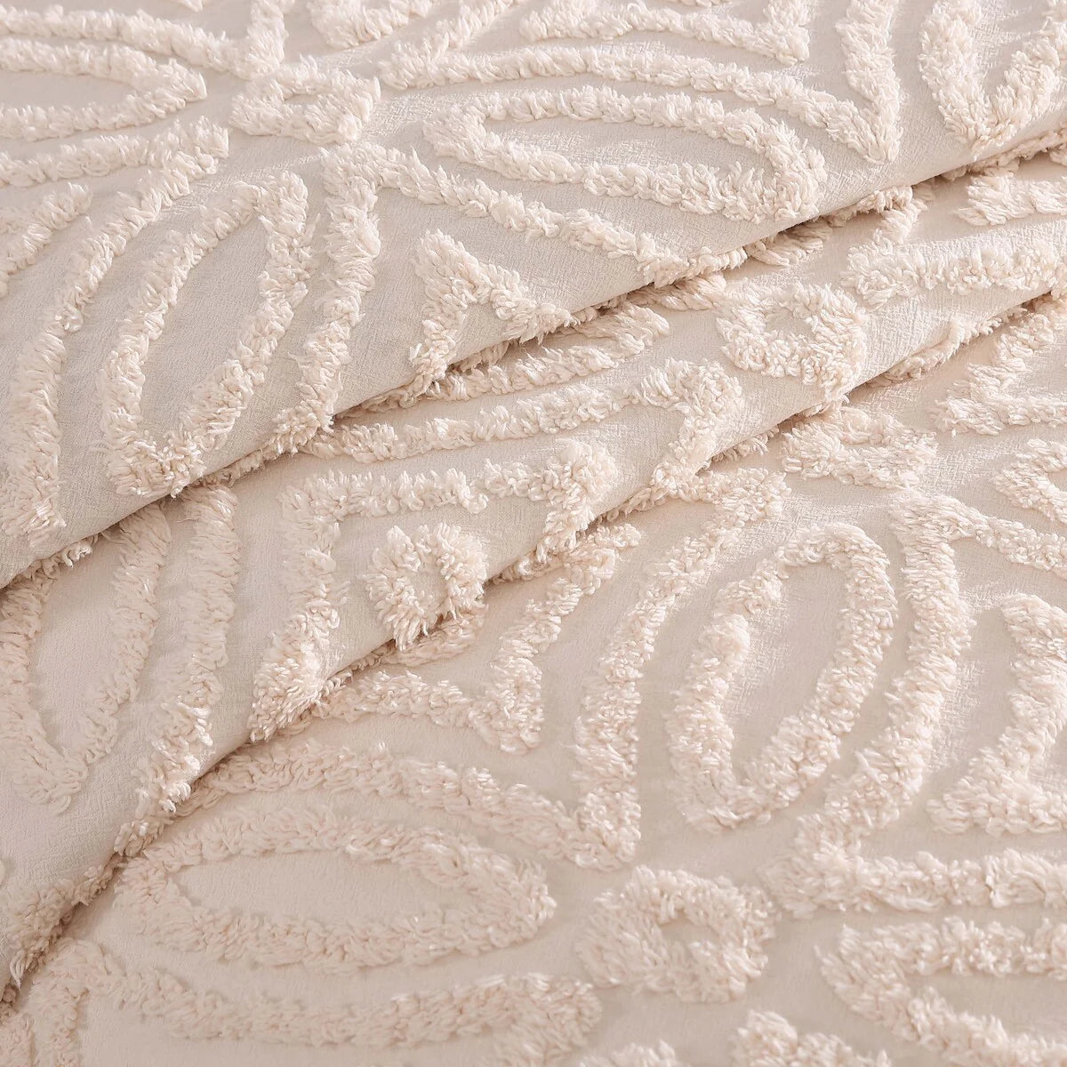 Alicia Wedding Ring Chenille Collection