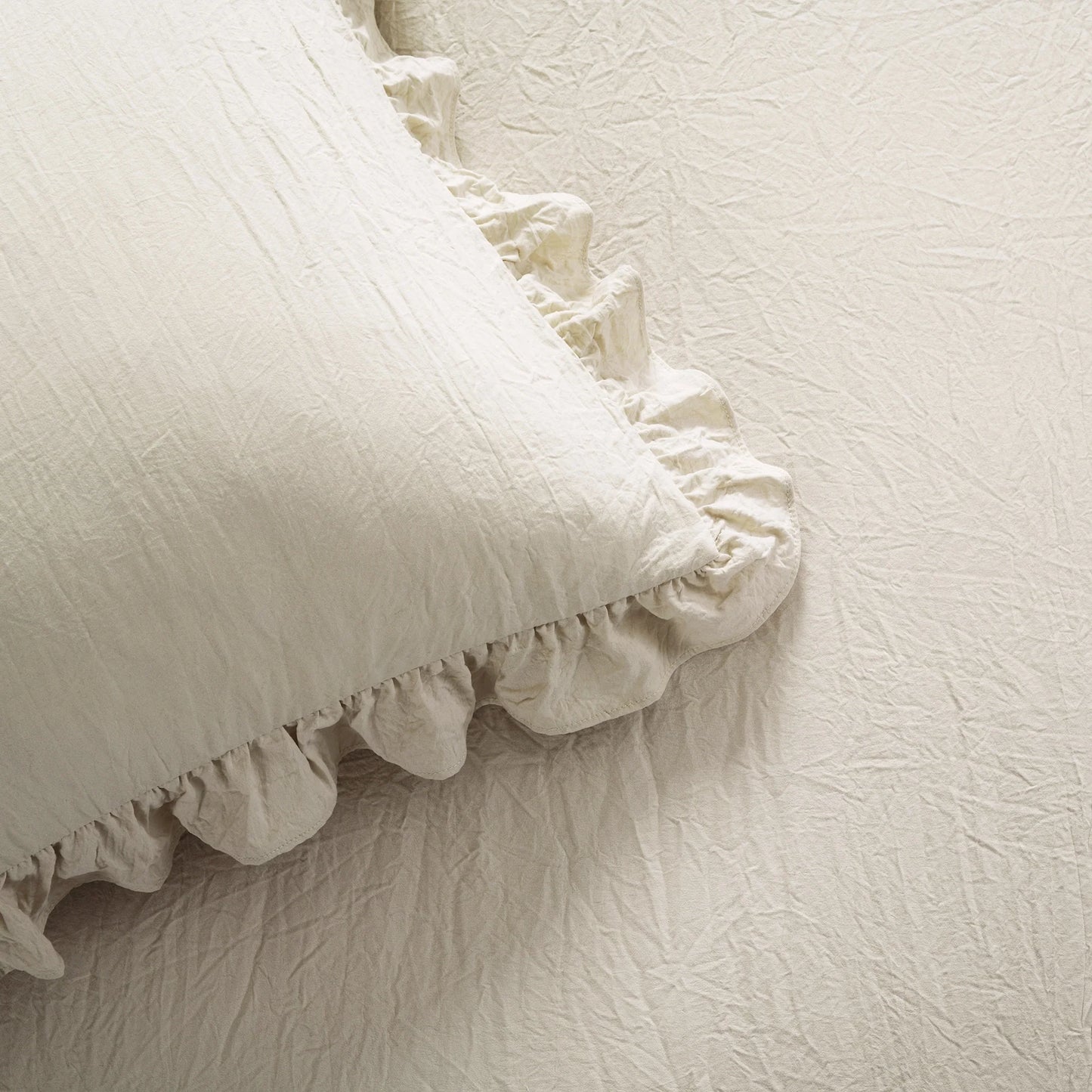 The Gray Barn Molly Mae Ruffle Skirt Bedspread Set