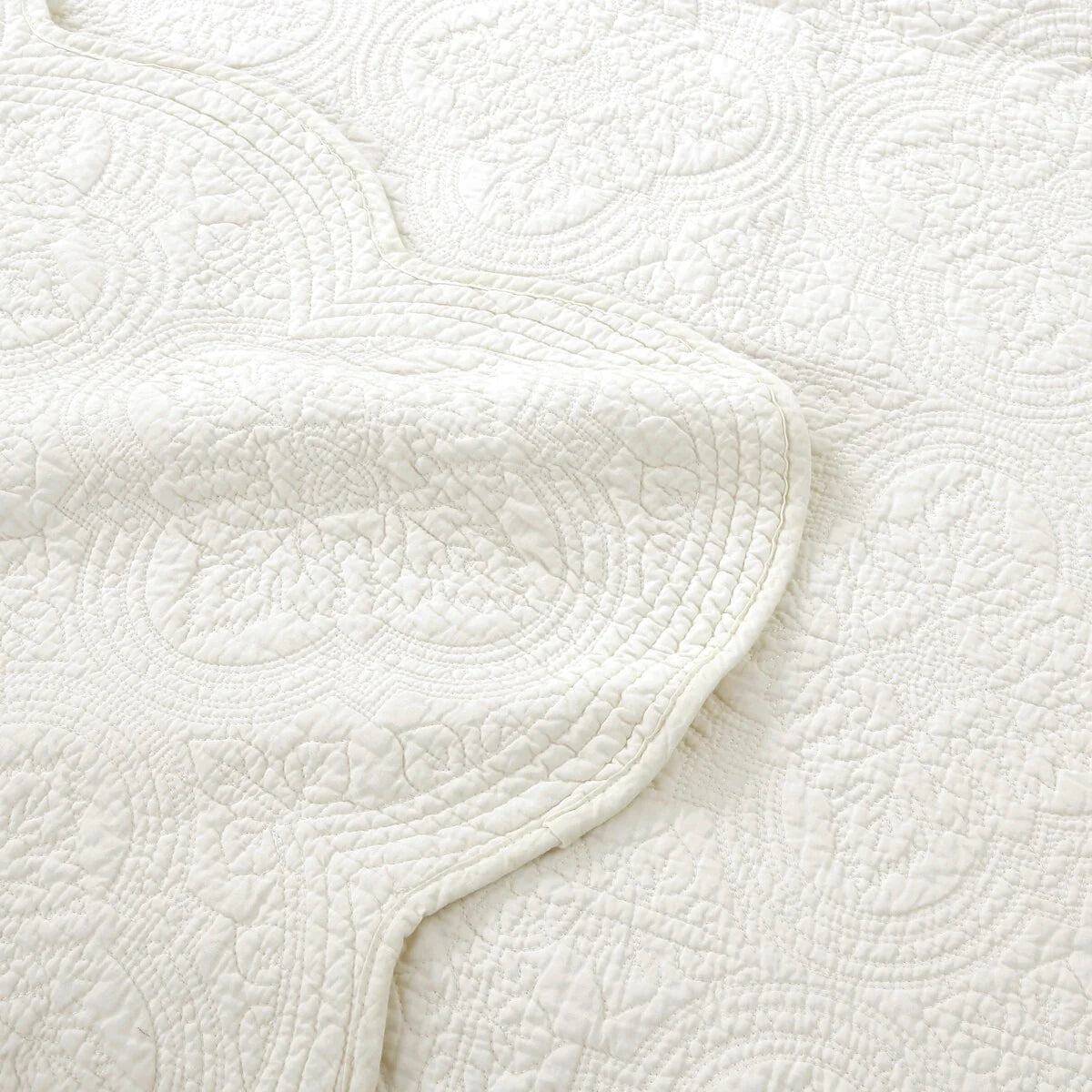Copper Grove Sagano Blantyre Scalloped Edge Cotton 3-piece Quilt Bedding Set