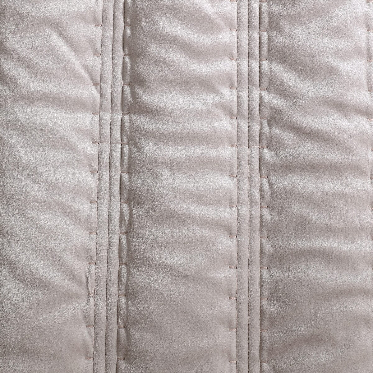 Vera Wang Velvet Linear Stitch Solid Quilt Set