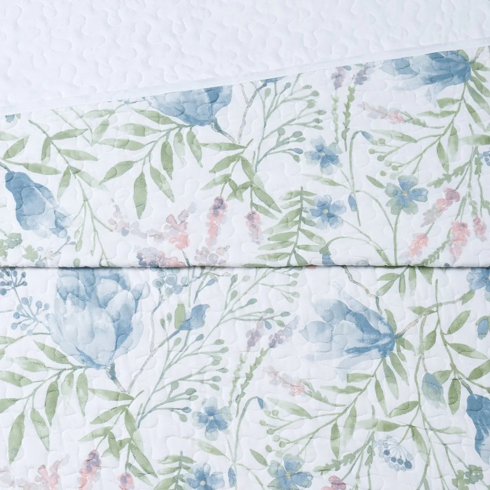 Cottage Classics Field Floral 3 Piece Quilt Set