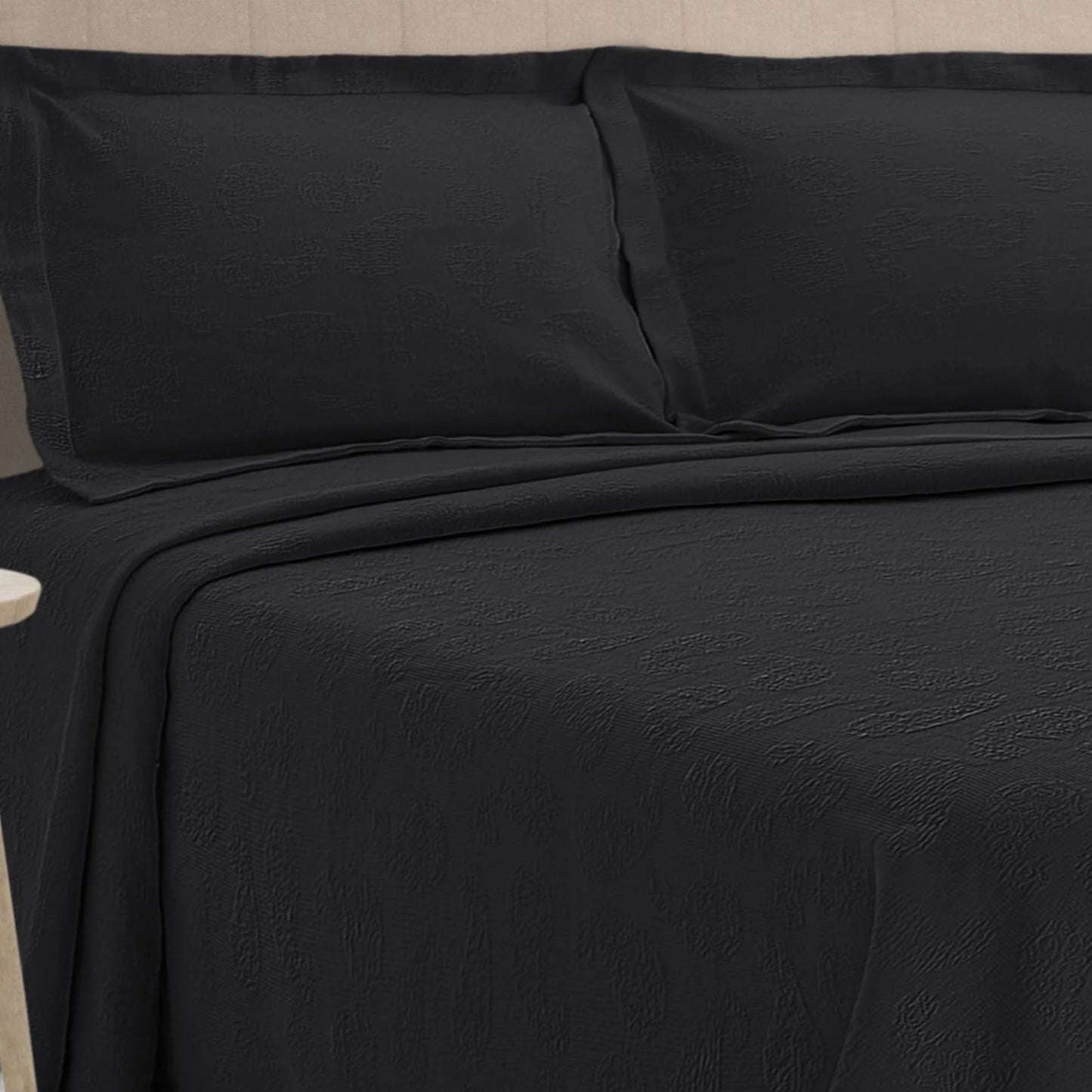 Superior Paisley Cotton Decorative Bedspread Set