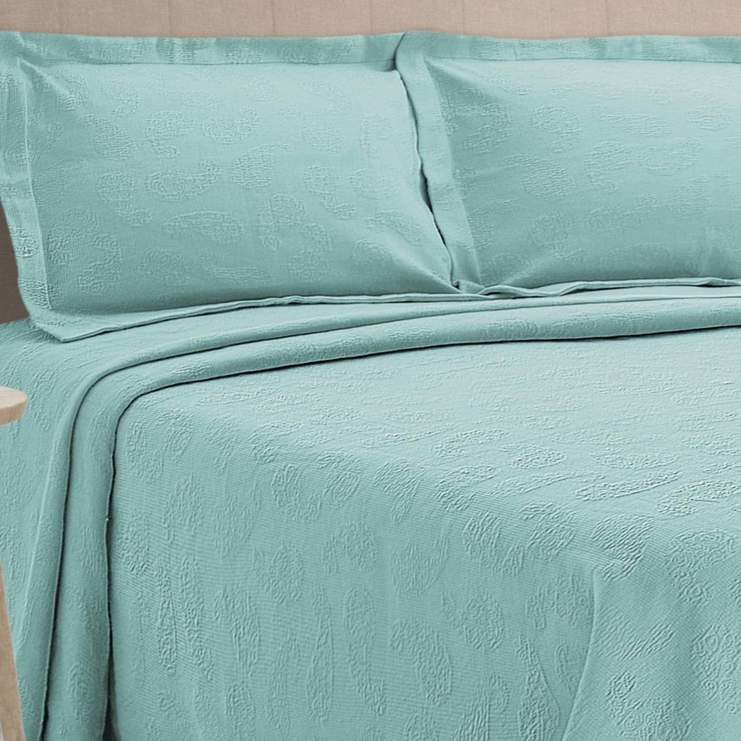 Superior Paisley Cotton Decorative Bedspread Set