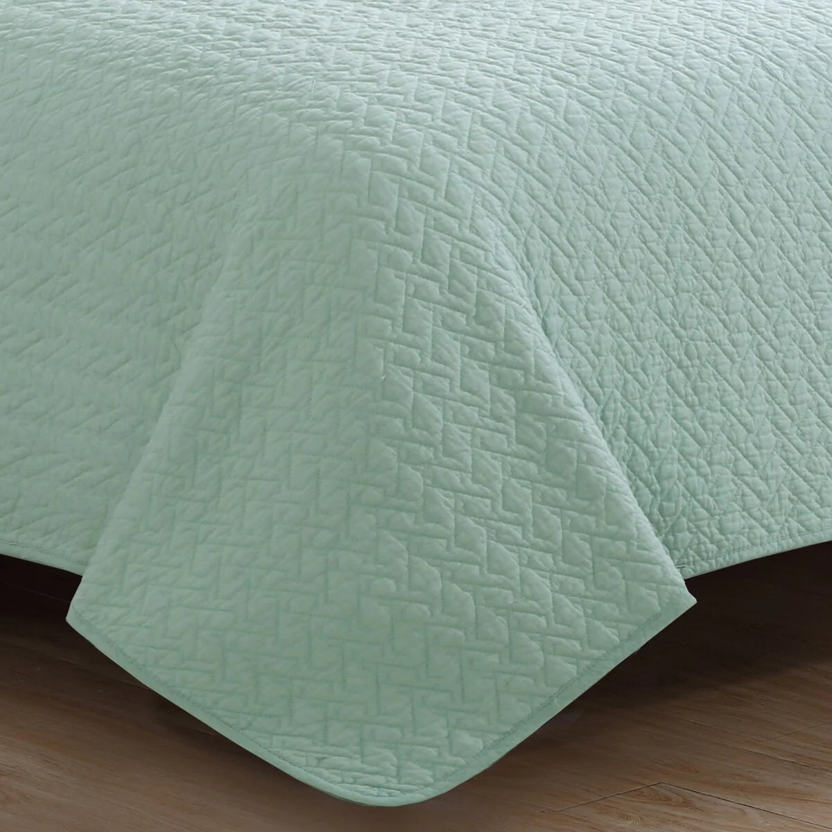 Copper Grove Avon Quilt Set