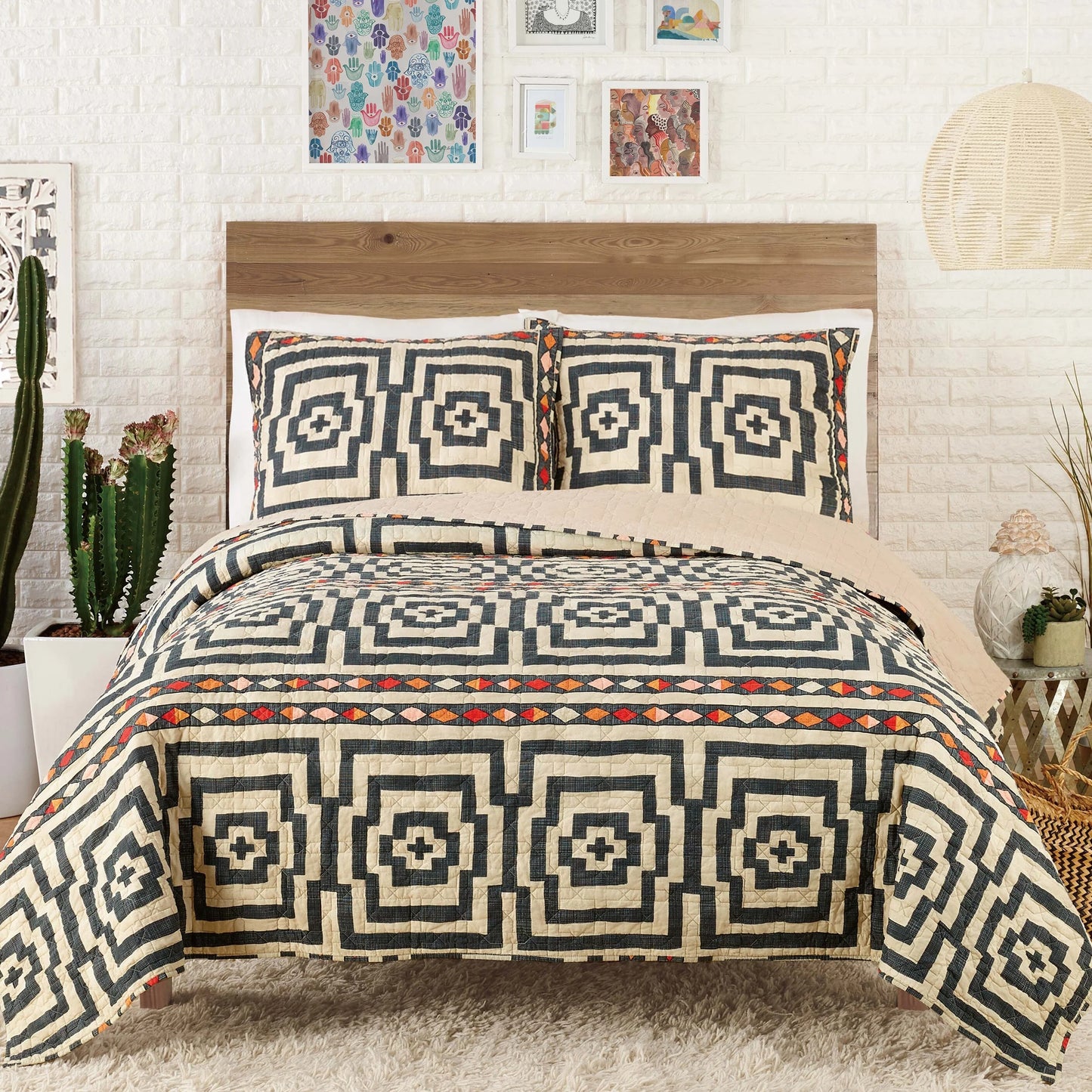 Hypnotic Black/Cream 100% Cotton Quilt Set by Jungalow