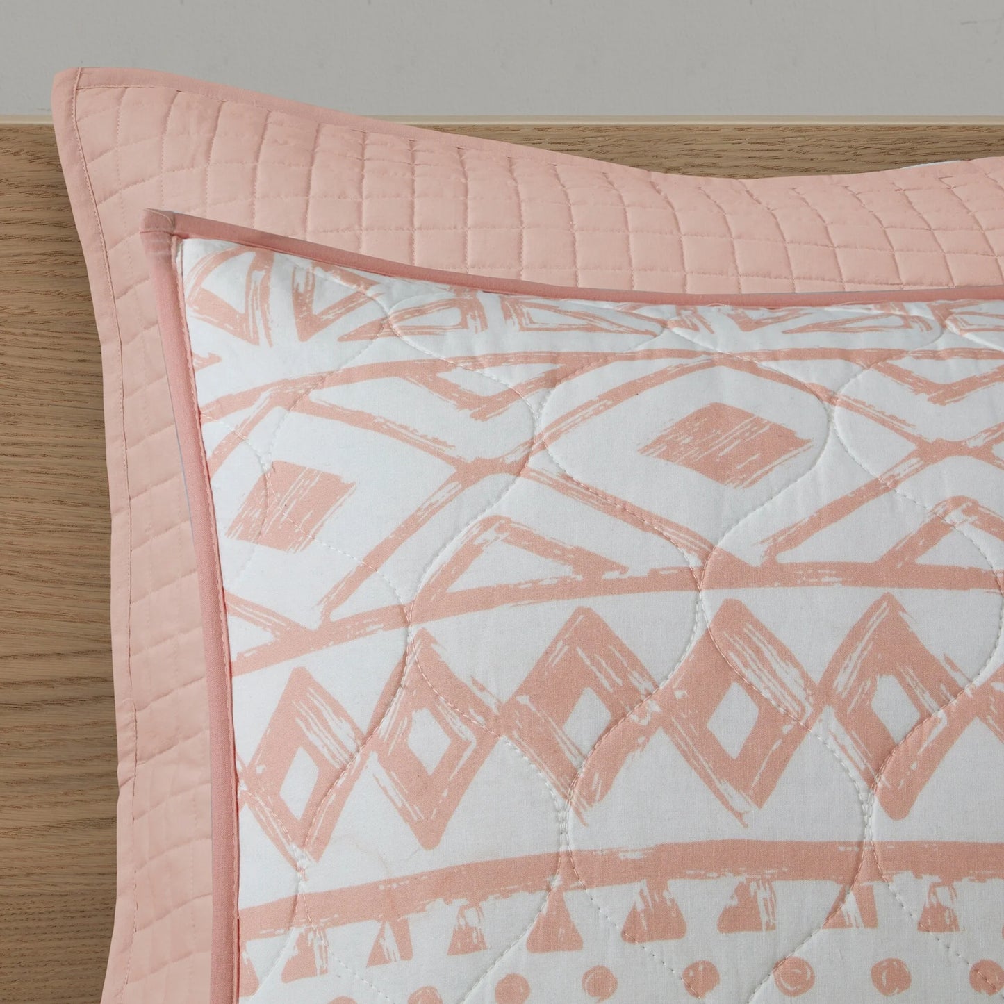 Intelligent Design Cora 7 Piece Reversible Cotton Quilt Set with Euro Shams and Thrwo Pillows