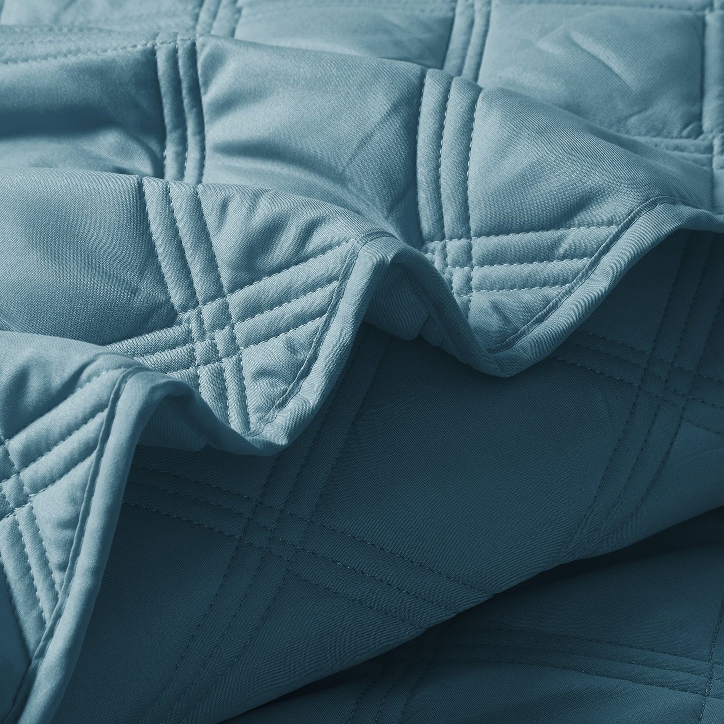 Down Alternative Quilted Oversized Charleston 3 Piece Comforter Set