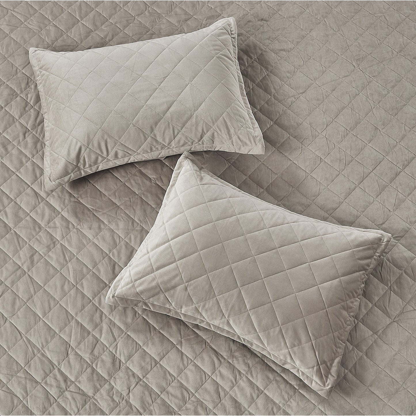 Serenta Velvet Quilts 5 Piece Ultra Soft Floor Touching Bedspread Set