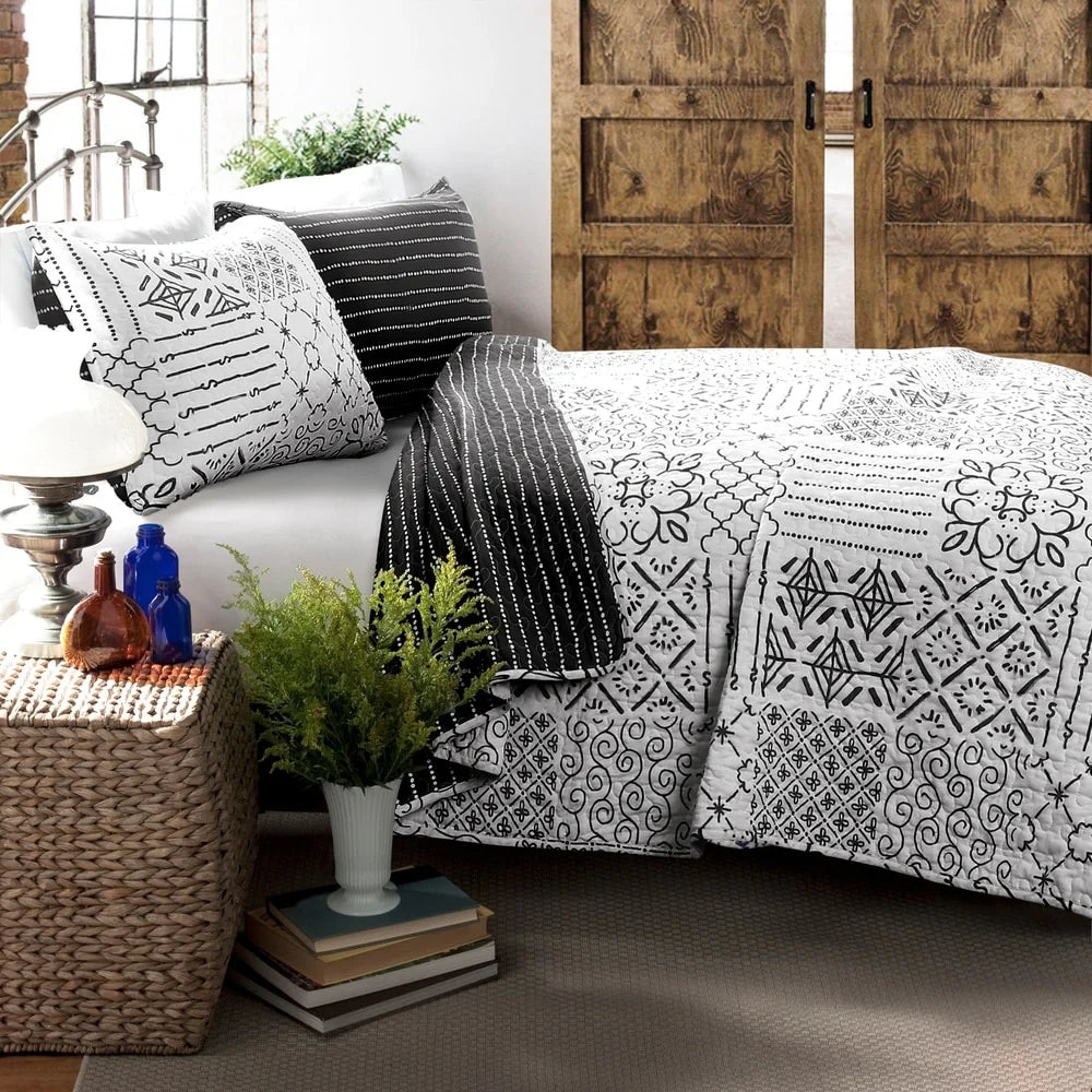 The Curated Nomad Sandia 3-piece Cotton Quilt Set