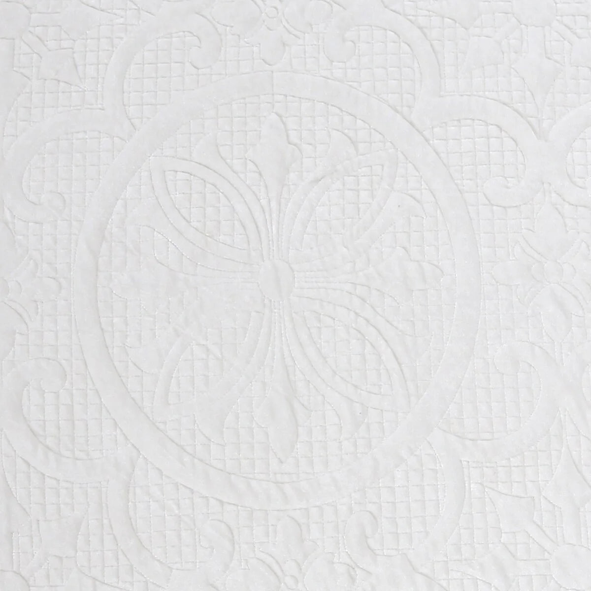 Estate Collection Joanna Velvet Quilt Set