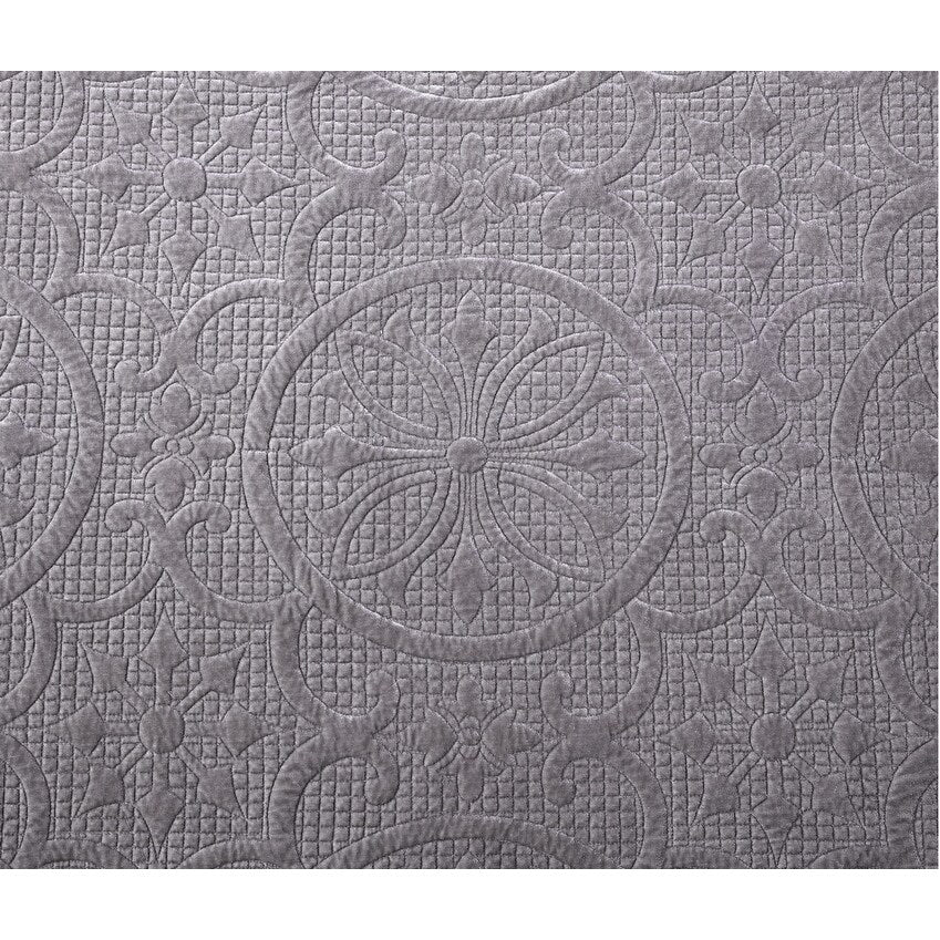 Estate Collection Joanna Velvet Quilt Set