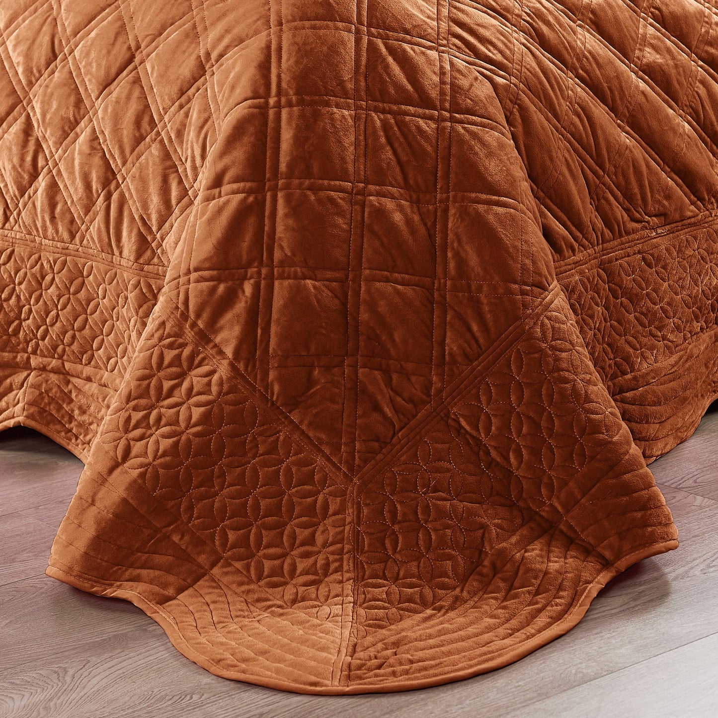 Serenta Supersoft Microplush Quilted 4 Pieces Bedspread Coverlet Set