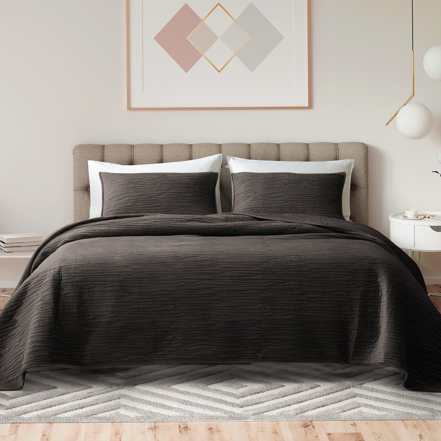 Wonderful Velvet 3 Piece Quilt Set