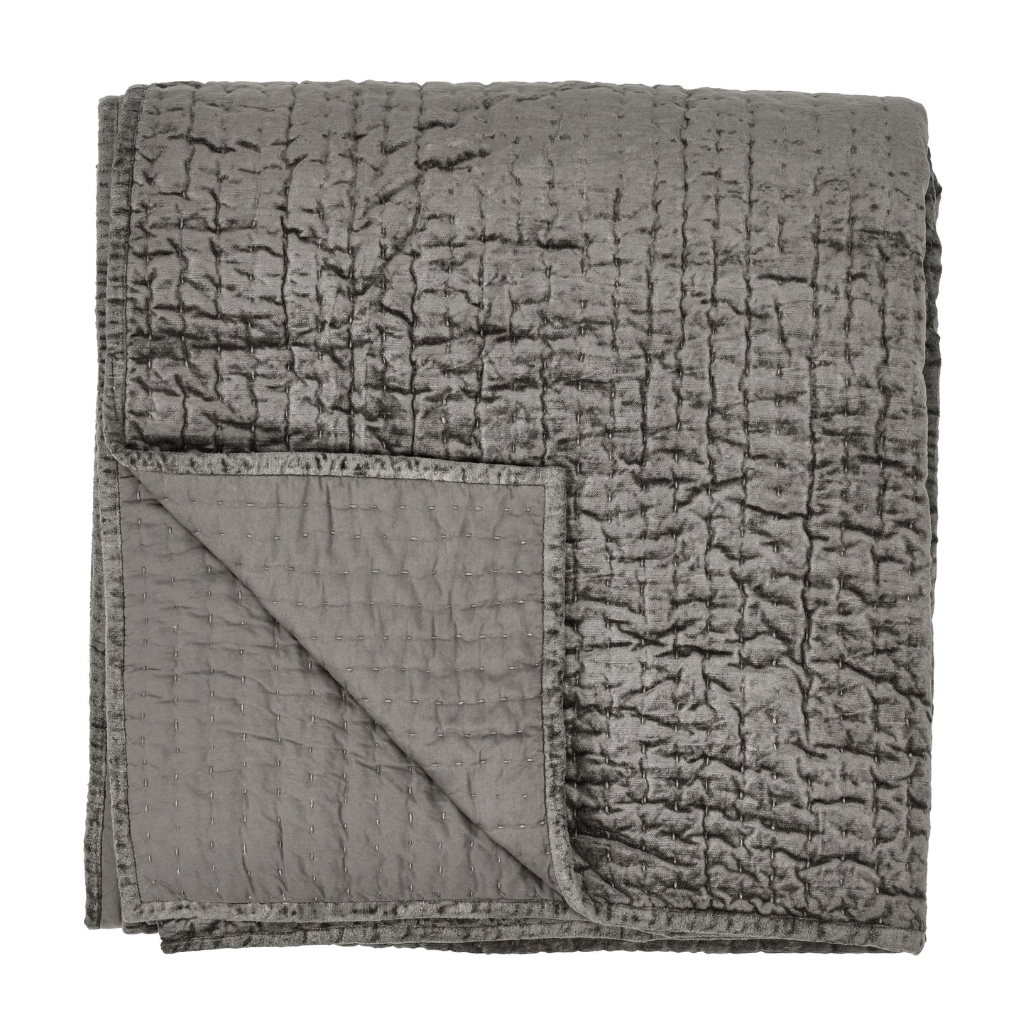 Dimitry 100% Rayon Velvet Quilt by Kosas Home