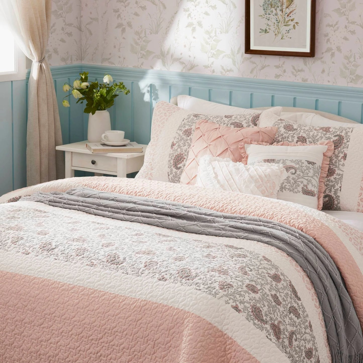 Madison Park Vanessa 6 Piece Cotton Percale Quilt Set with Throw Pillows