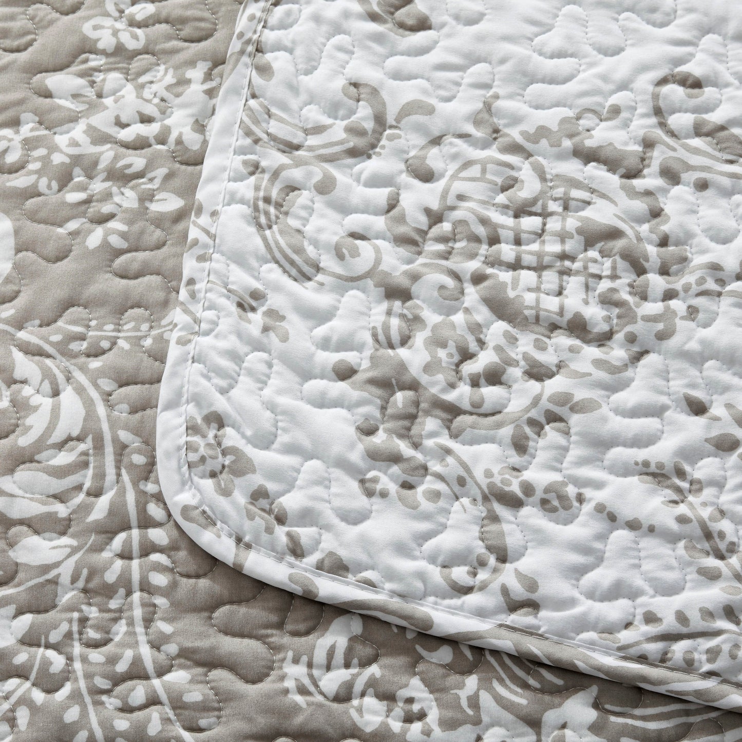 Serenta 5 Piece Printed Microfiber LA Boheme Quilt Set