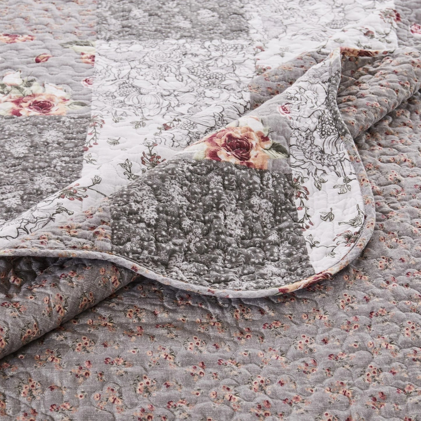 The Gray Barn Spring Arrow Reversible Floral Cotton Quilt Set
