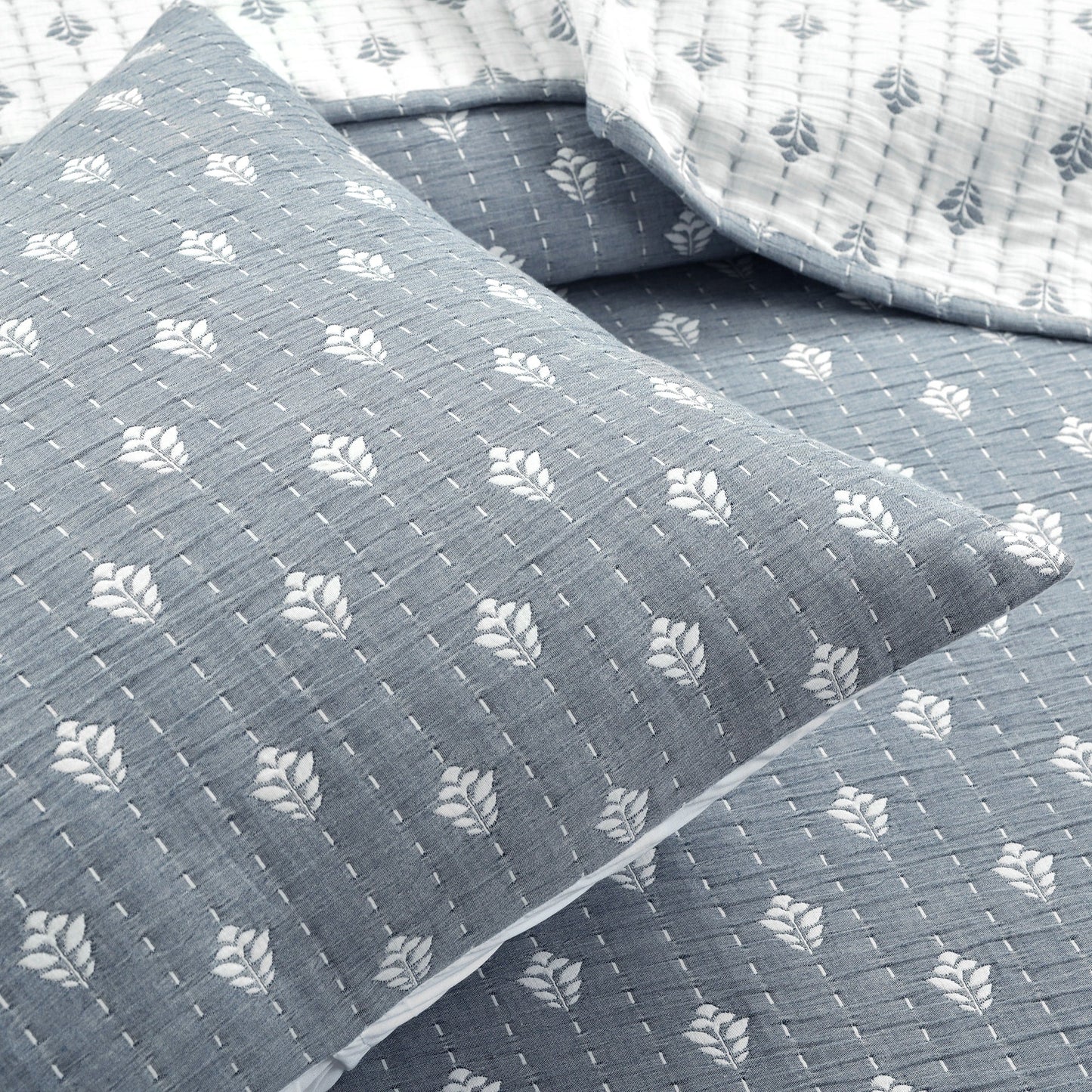 Lush Decor Hygge Kantha Pick Stitch Yarn Dyed Cotton Jacquard 3 Piece Quilt/Coverlet Set