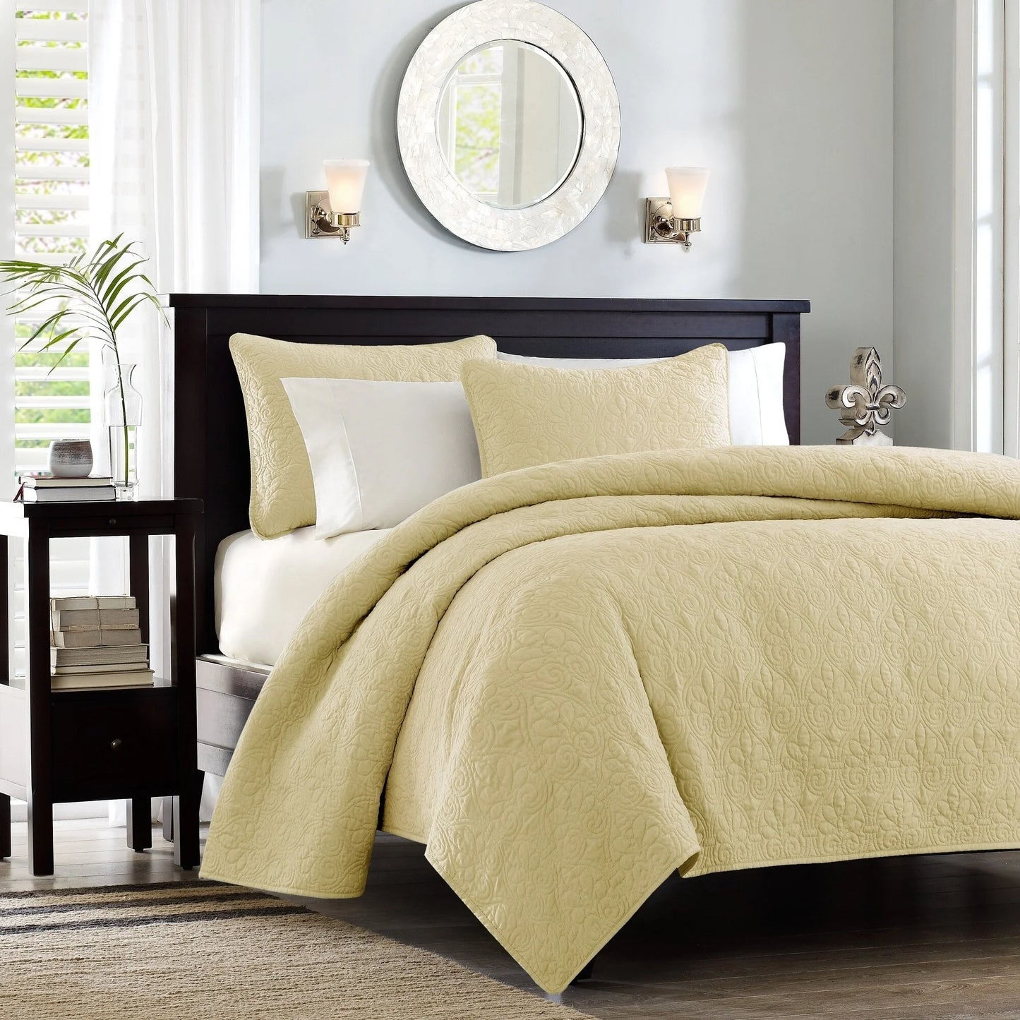Madison Park Mansfield Reversible Quilt Set