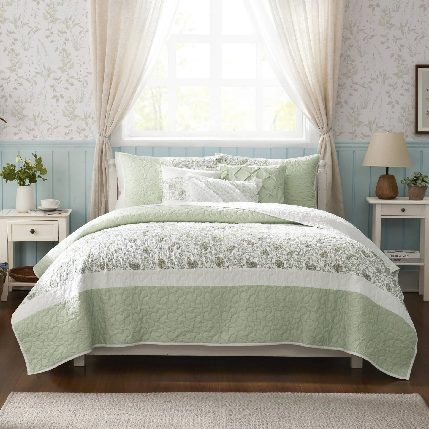 Madison Park Vanessa 6 Piece Cotton Percale Quilt Set with Throw Pillows