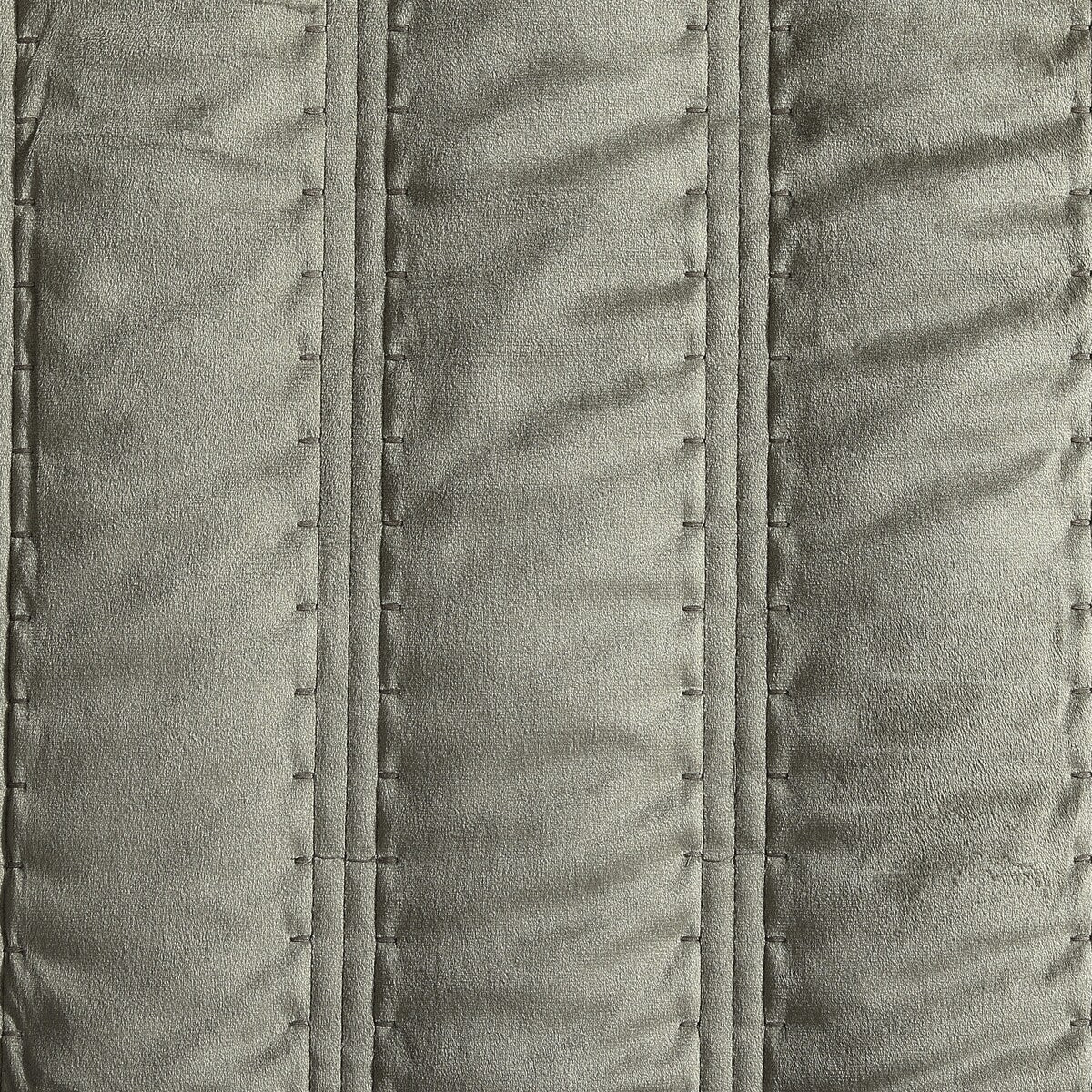 Vera Wang Velvet Linear Stitch Solid Quilt Set