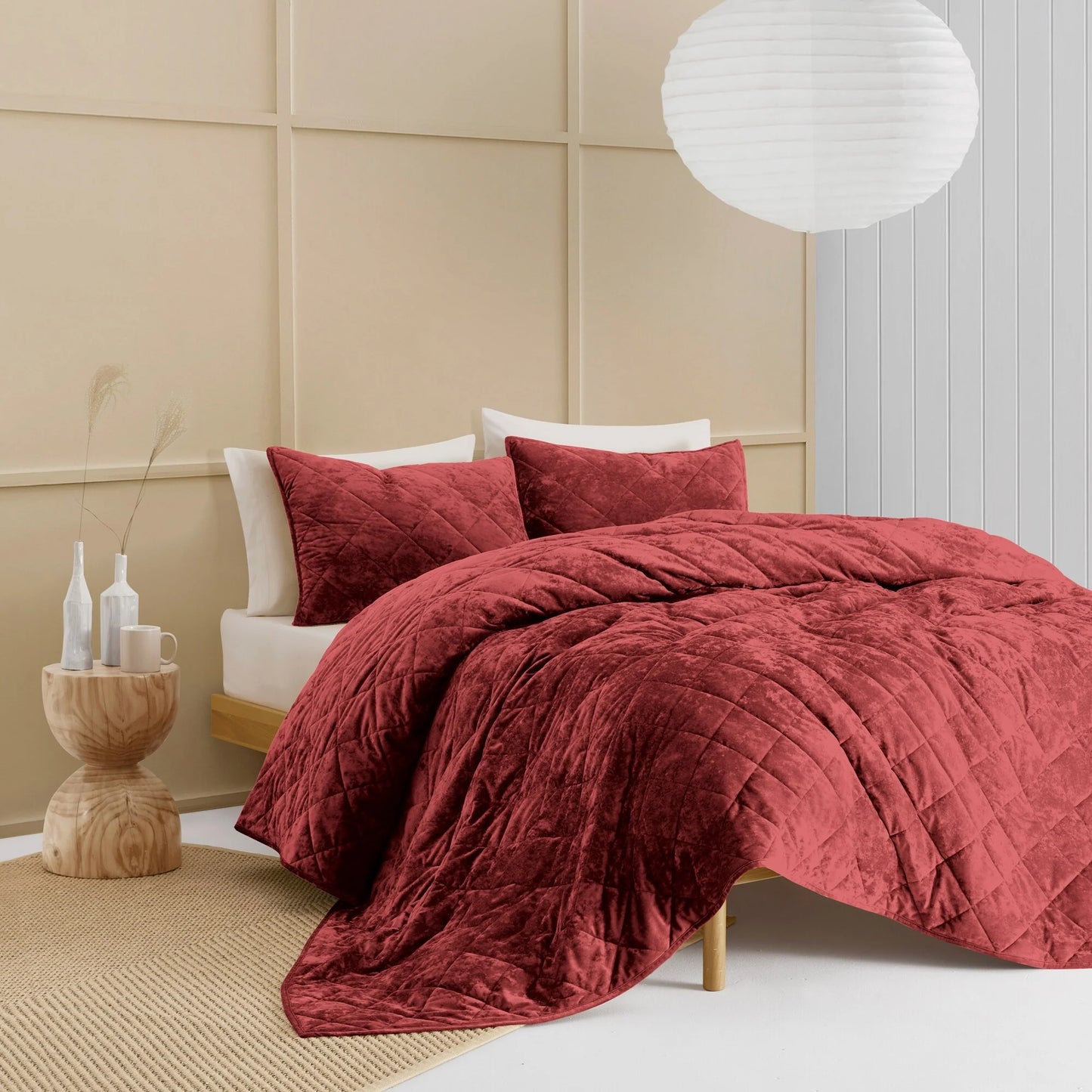 Wonderful Diamond Velvet 3 Piece Quilt Set