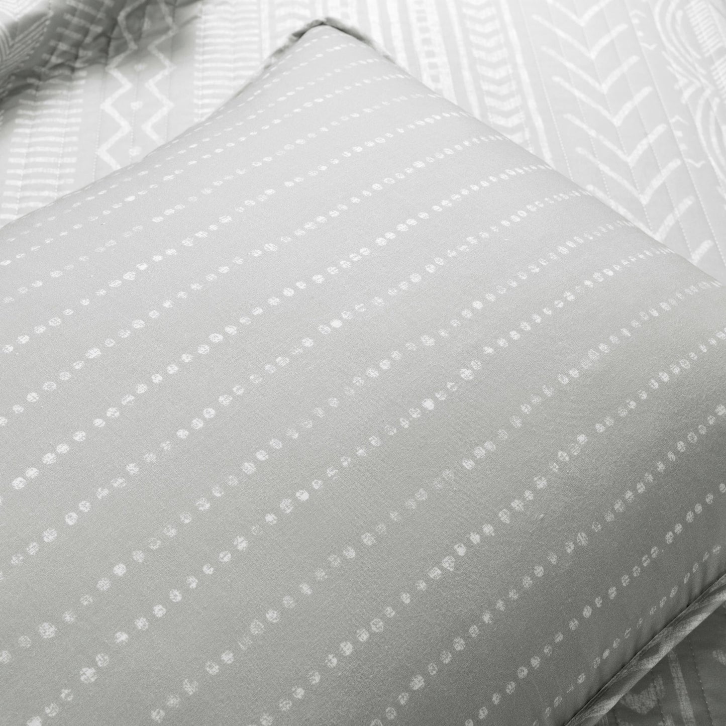 Lush Decor Hygge Geometric Pattern 3-piece Quilt Set