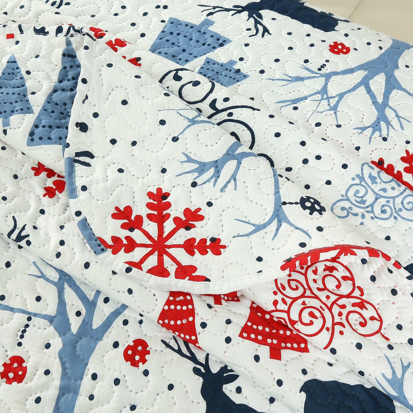 Printed Embossed Pinsonic Coverlet Bedspread Ultra Soft Bedspread Coverlet Christmas Quilt Set, Xmas Reindeer and Tree