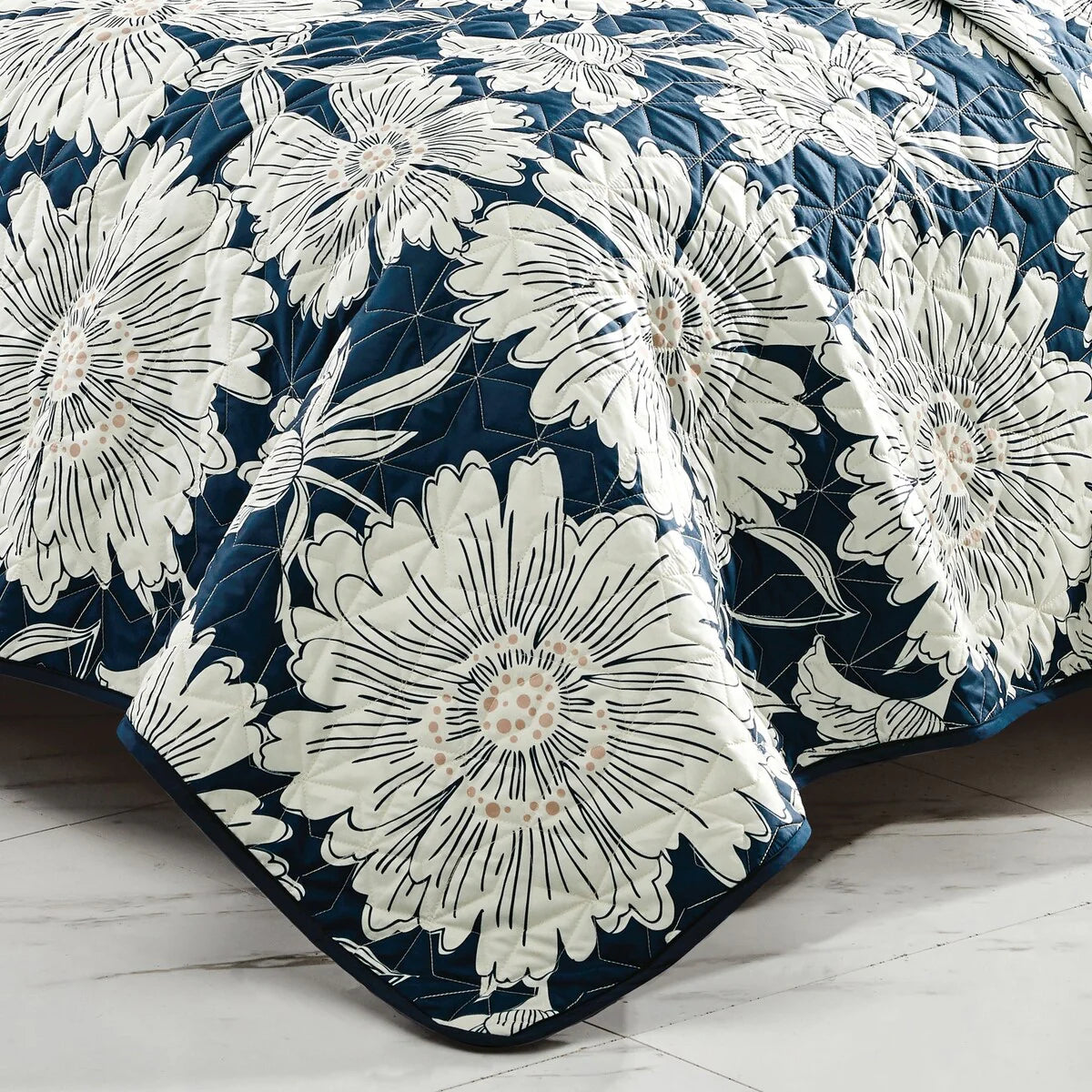 Asira Luxury 3 Piece Bedspread