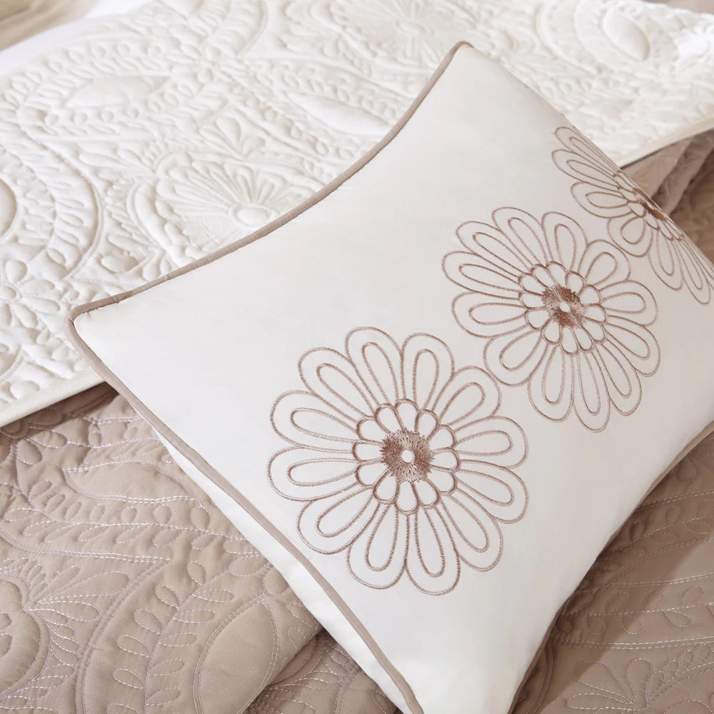 Madison Park Stanton Reversible 5-piece Textured Bedspread Quilt Set with Matching Shams and Embroider Pleated Throw Pillows