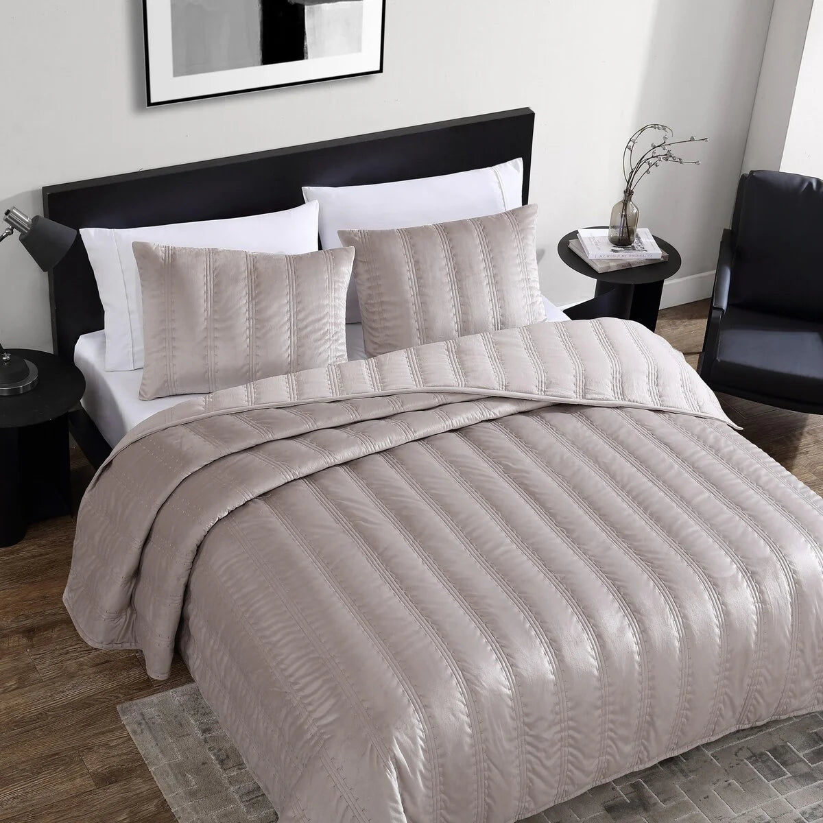 Vera Wang Velvet Linear Stitch Solid Quilt Set
