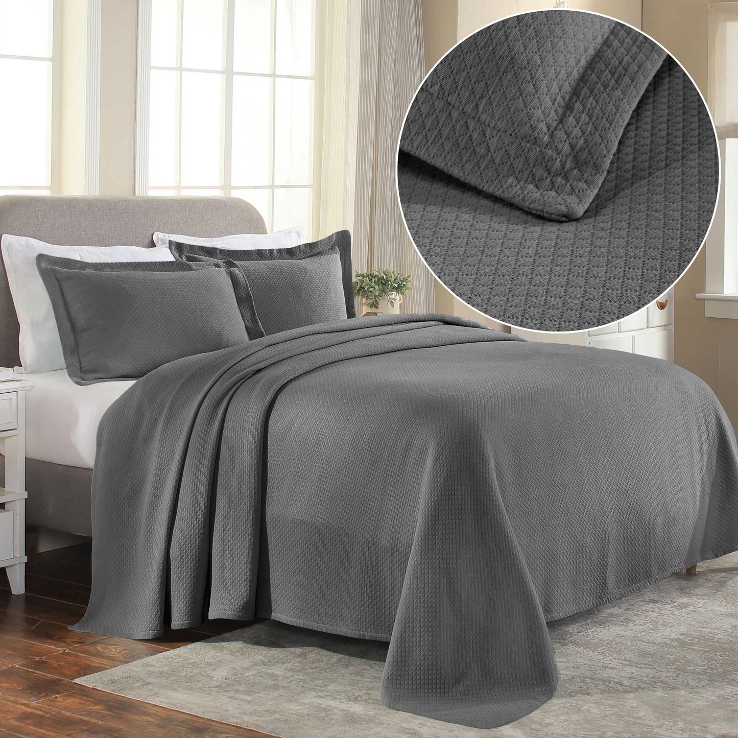 Superior Solitaire Cotton Decorative Bedspread Set