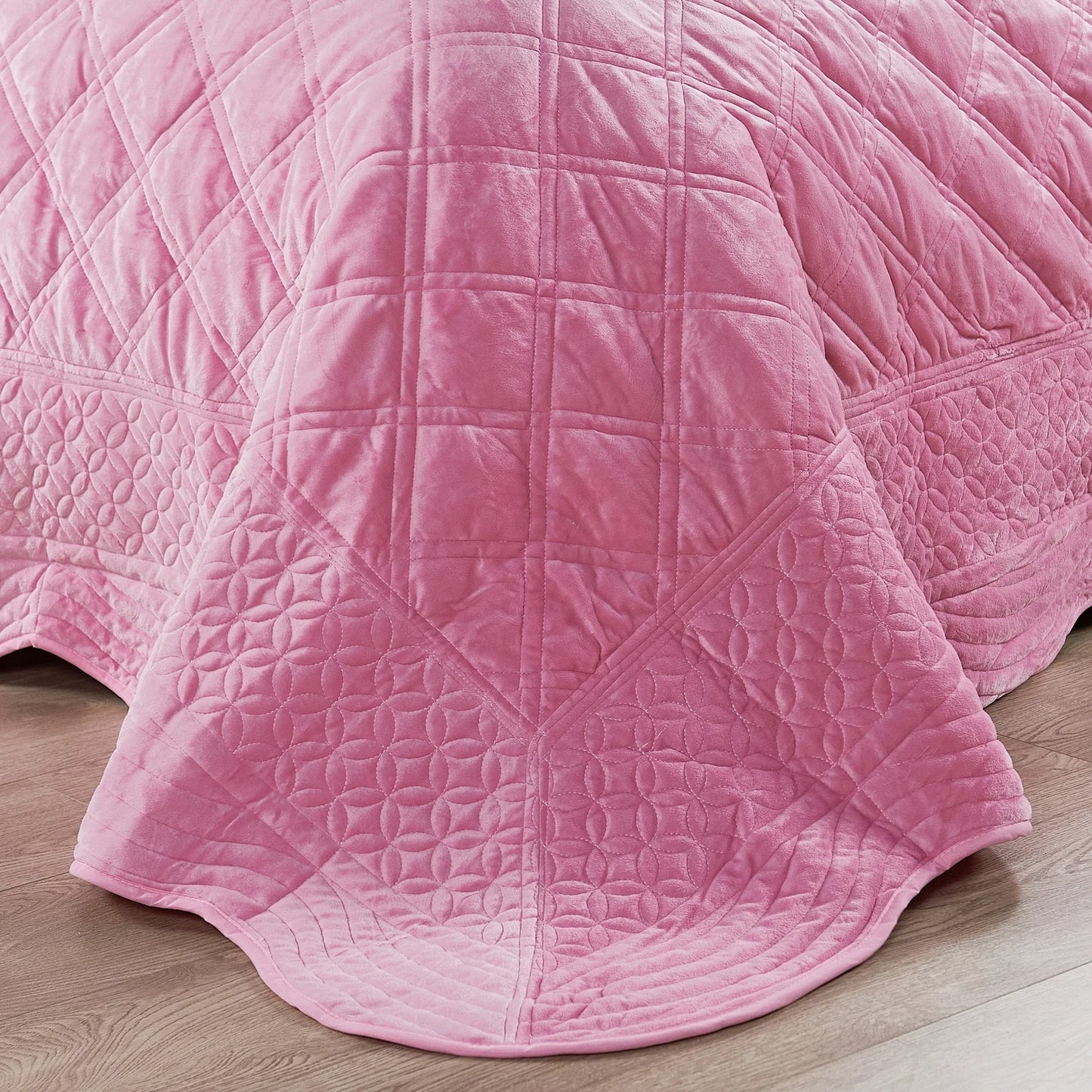 Serenta Supersoft Microplush Quilted 4 Pieces Bedspread Coverlet Set
