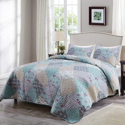 3 Piece Retro Printed Reversible Quilt Set