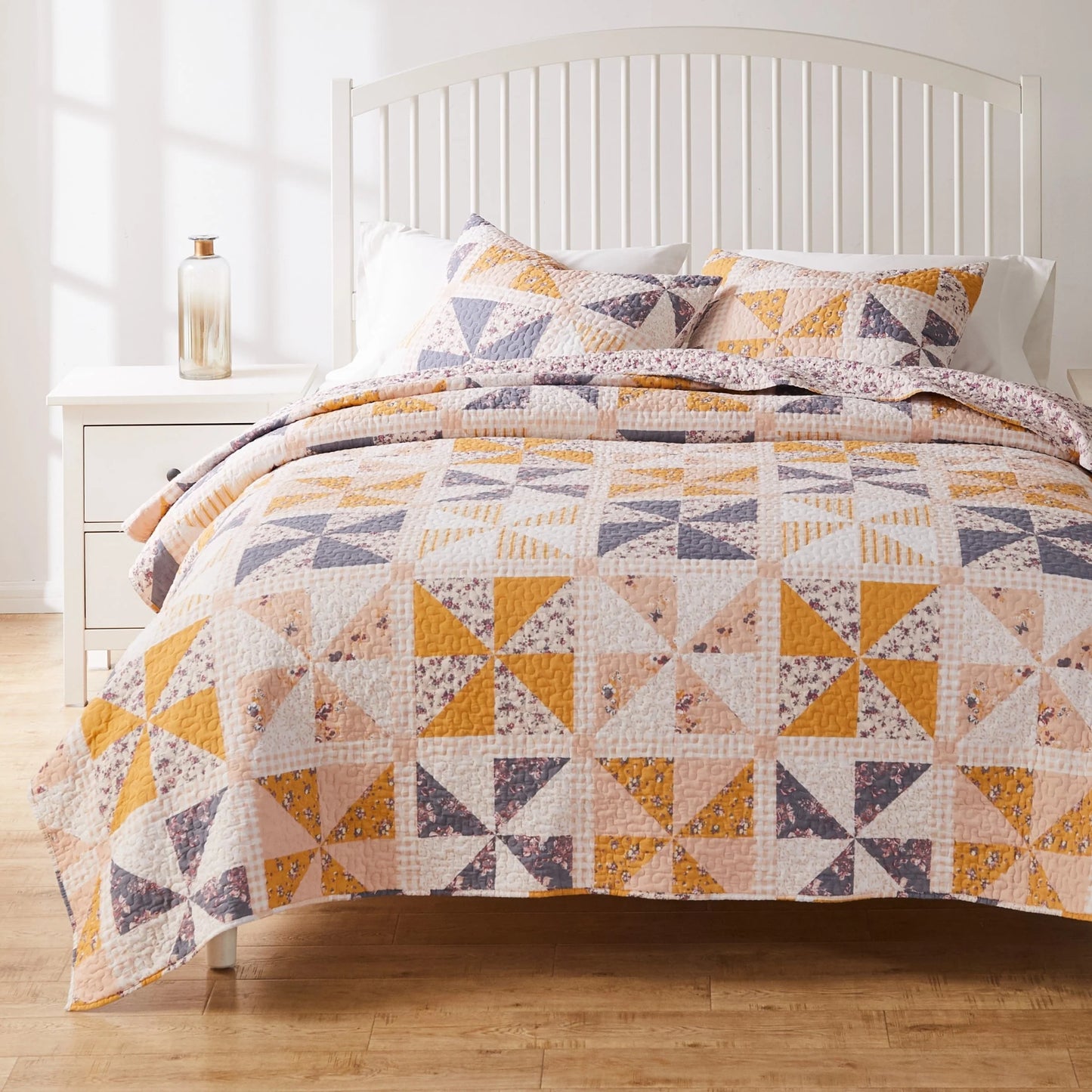 Greenland Home Pinwheel & Posey Reversible Cotton Quilt Set