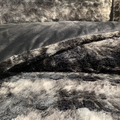 Wonderful Velvet 3 Piece Quilt Set