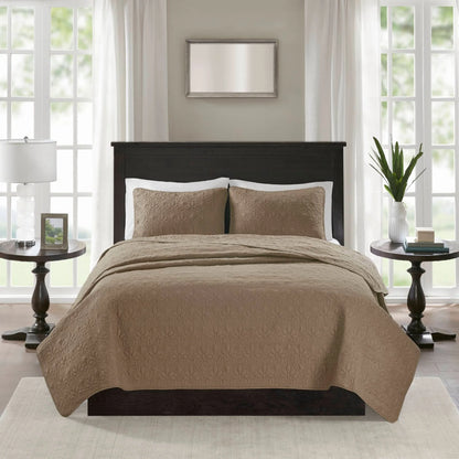 Madison Park Mansfield Reversible Quilt Set