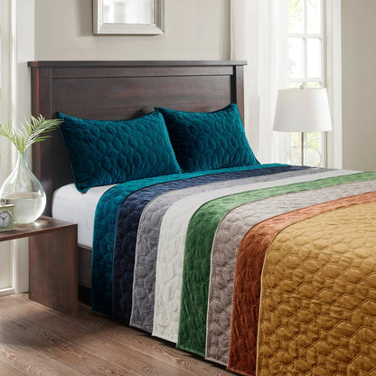 Madison Park Emery 3 Piece Velvet Quilt Set