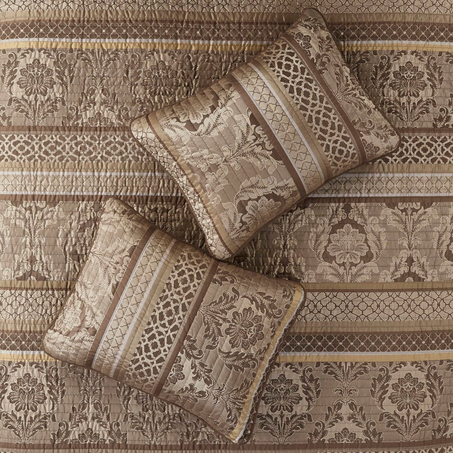 Madison Park Venetian 6 Piece Jacquard Quilt Set with Throw Pillows